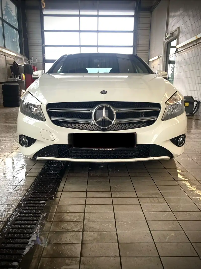 Mercedes-Benz A 180 Edition - 1