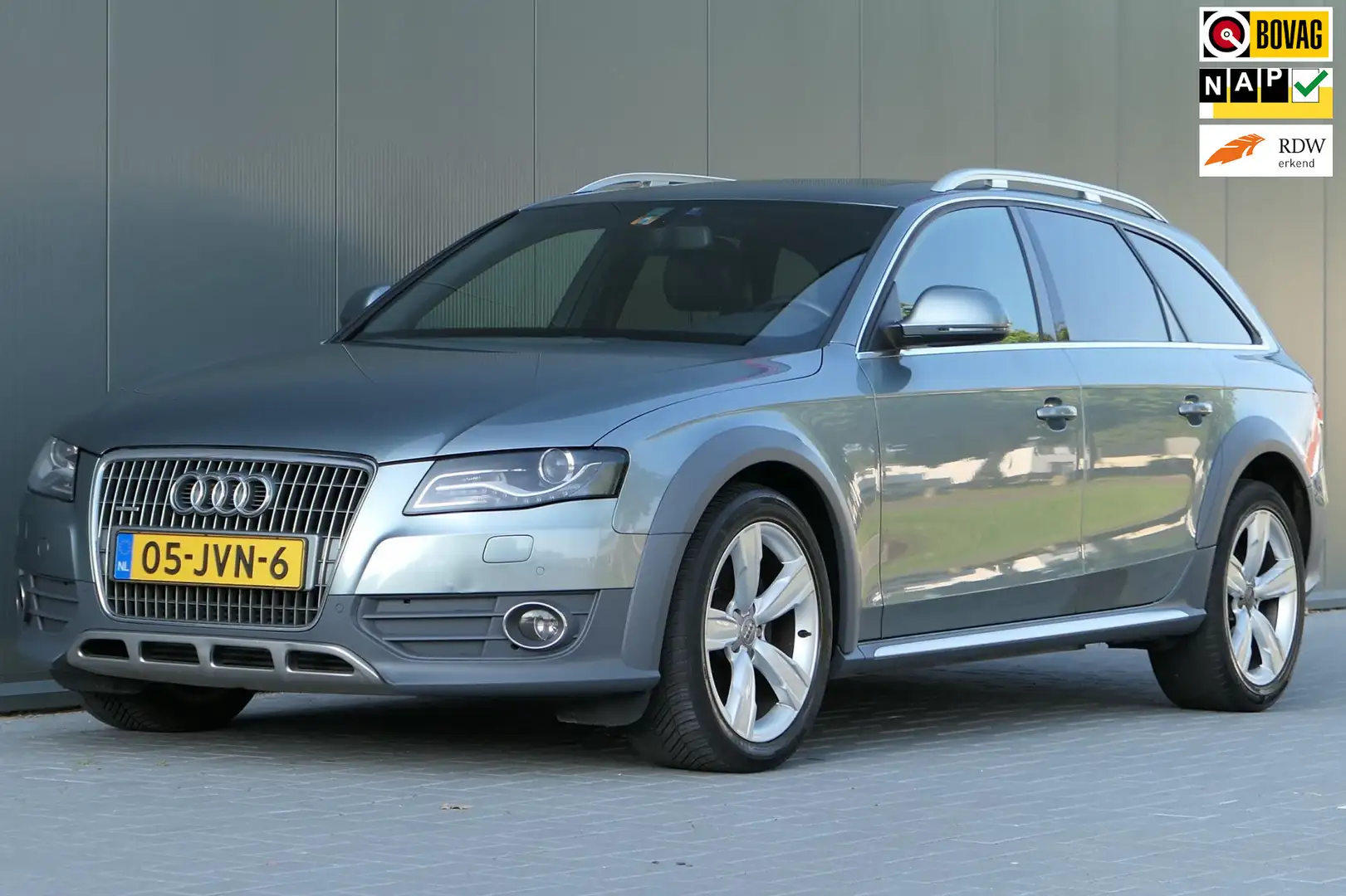 Audi A4 allroad quattro 2.0 TFSI Pro Line Youngtimer NAP Navi Alca Grijs - 1