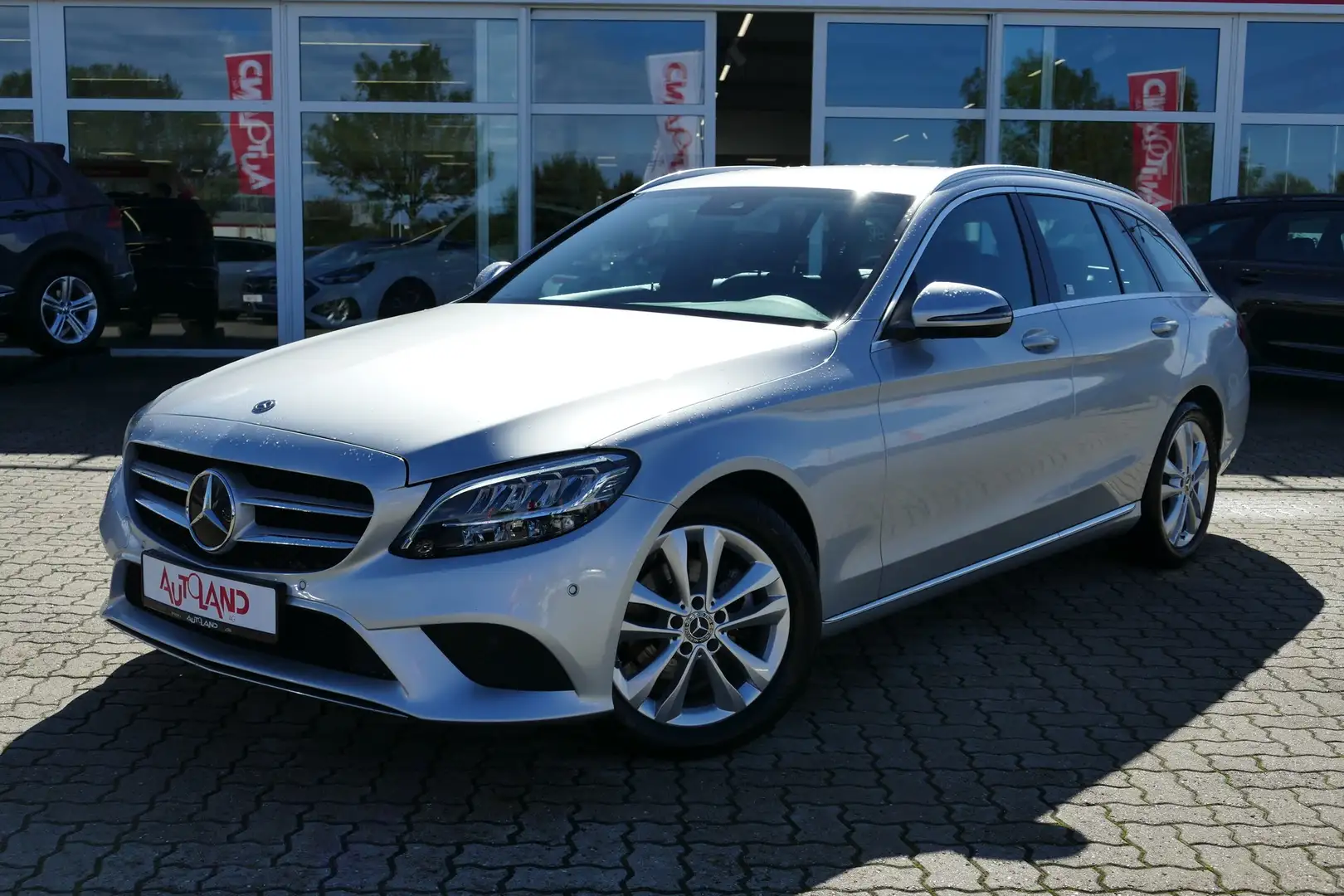 Mercedes-Benz C 160 C180 T-Modell  Avantgarde LED Navi PDC Tempomat Argent - 2