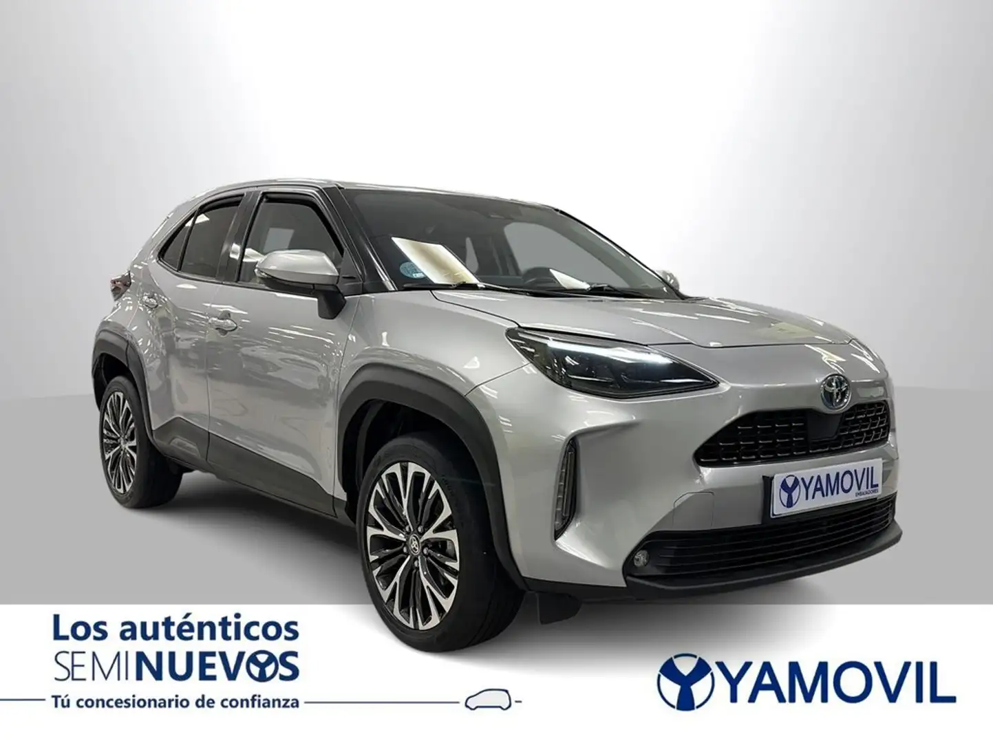 Toyota Yaris Cross 120H Style Gris - 2