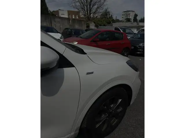 Ford Kuga view 11
