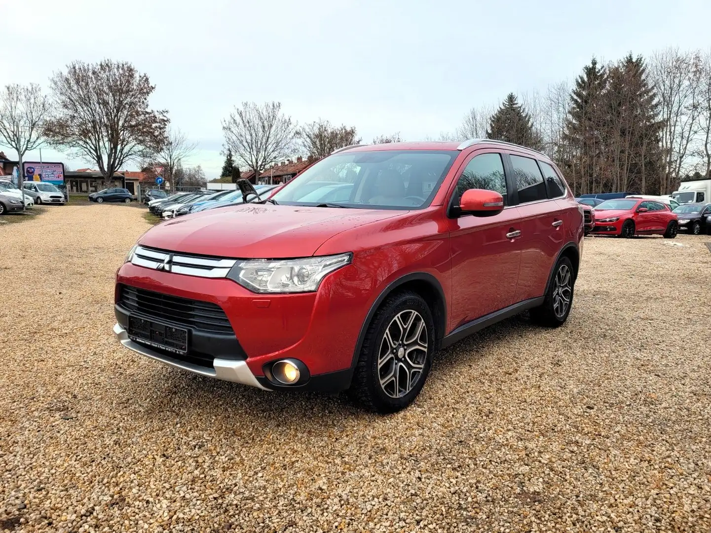 Mitsubishi Outlander Instyle 4WD*Navi*R-Cam*SZH*Temp*TÜV* Rot - 1