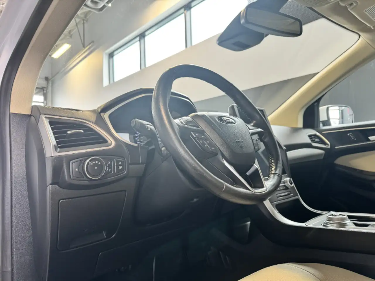 Ford Edge снимка Ford Edge