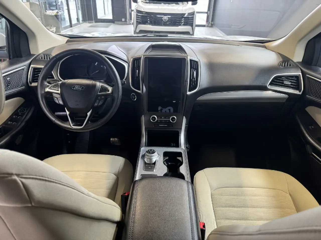 Ford Edge снимка Ford Edge