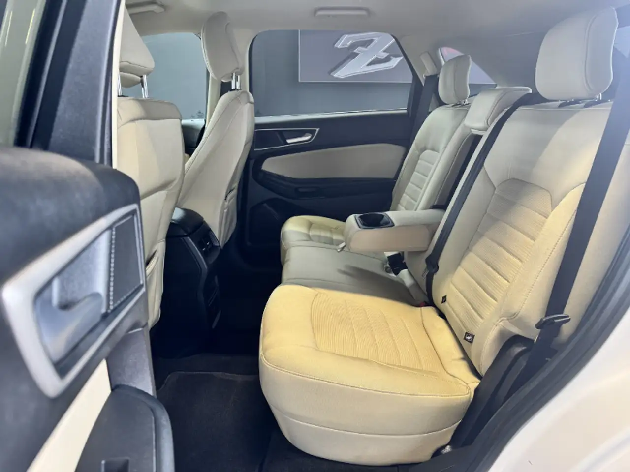 Ford Edge снимка Ford Edge