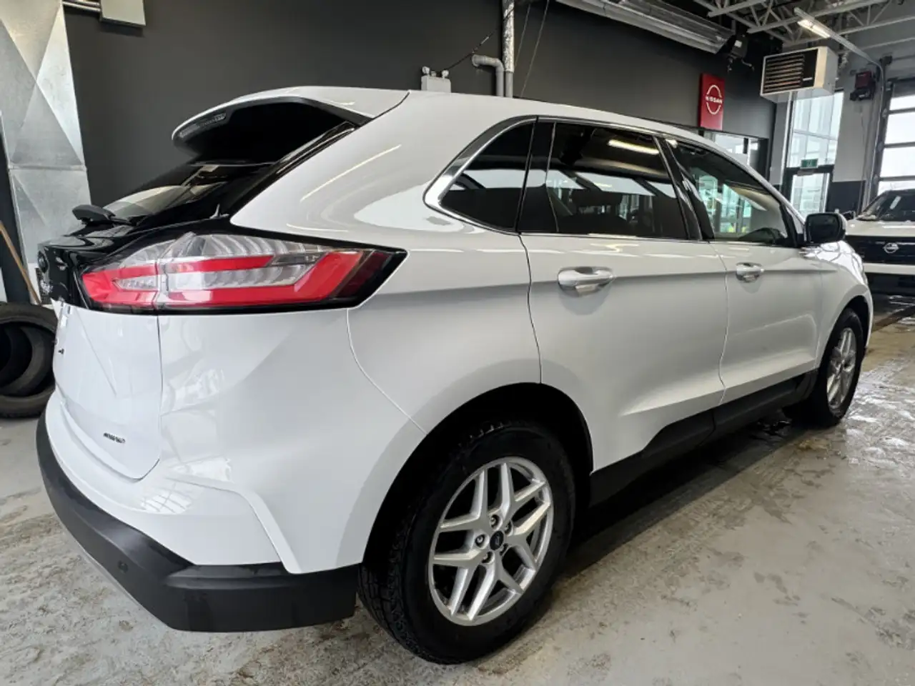Ford Edge снимка Ford Edge