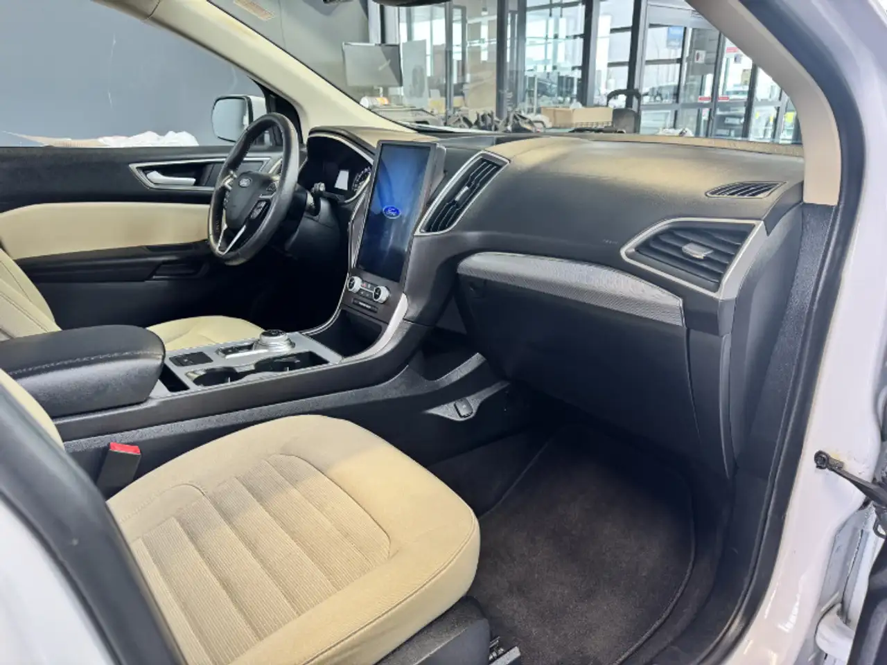 Ford Edge снимка Ford Edge