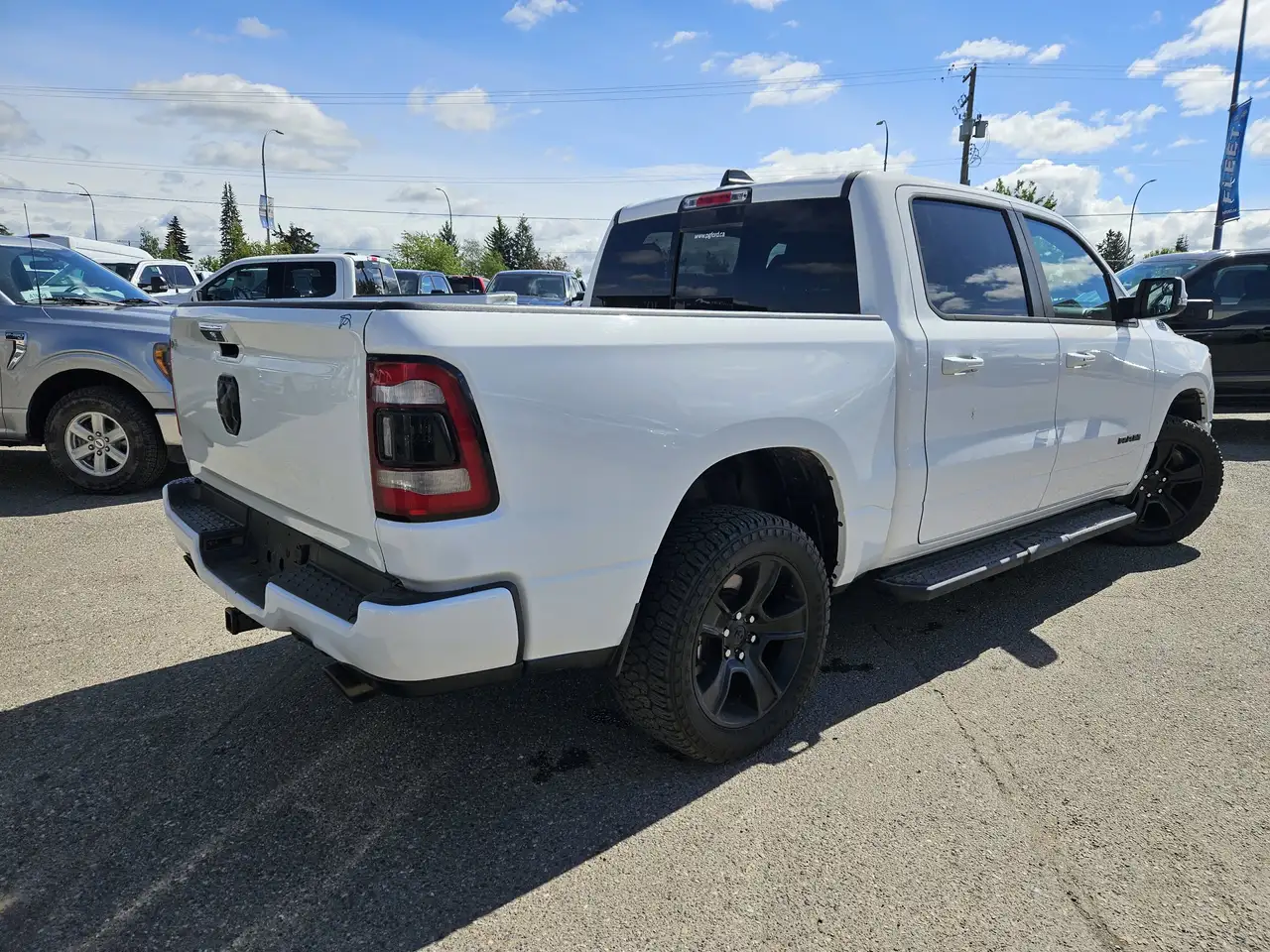 RAM 1500 снимка RAM 1500