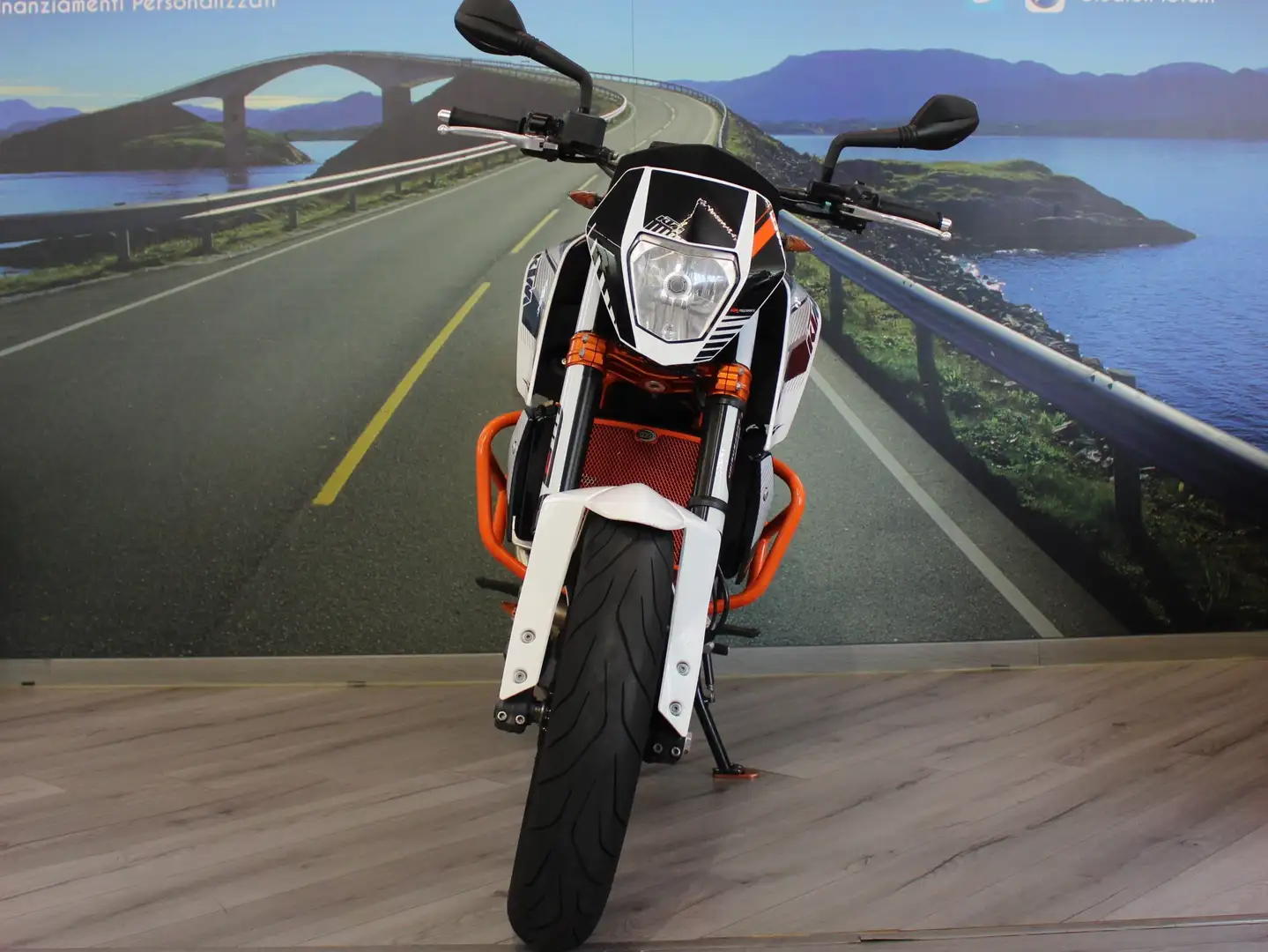 KTM 690 Duke - 2014 -km 39014 Portocaliu - 2