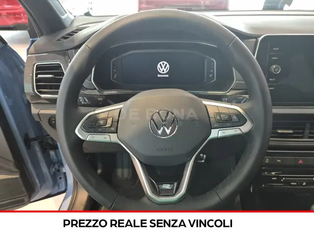 Volkswagen T-Cross view 5