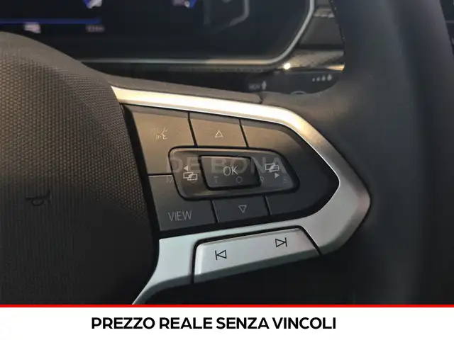Volkswagen T-Cross view 11
