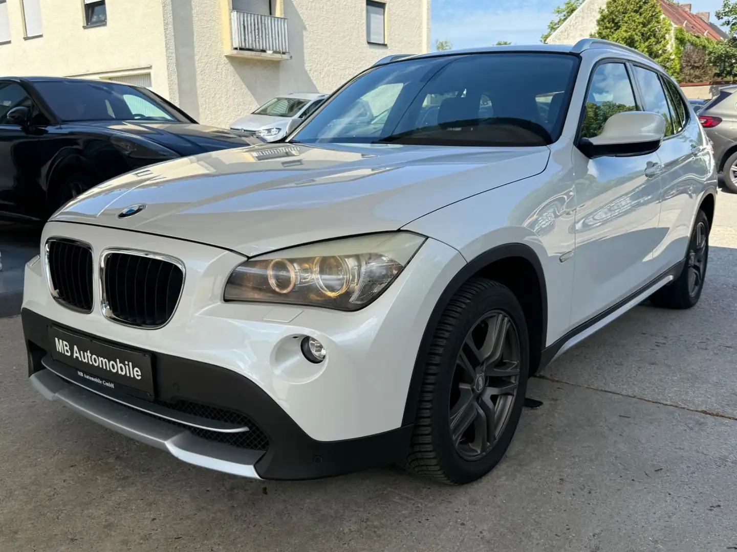 BMW X1 18i sDrive*X-LINE*XENON*PANO* Blanc - 1