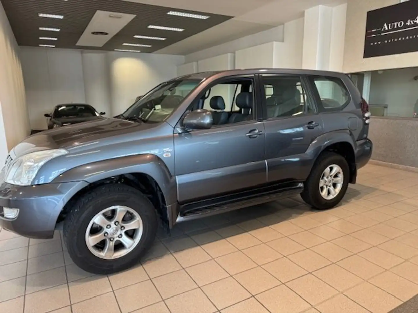 Toyota Land Cruiser Land Cruiser kdj120 5p 3.0 d4-d auto Grigio - 1