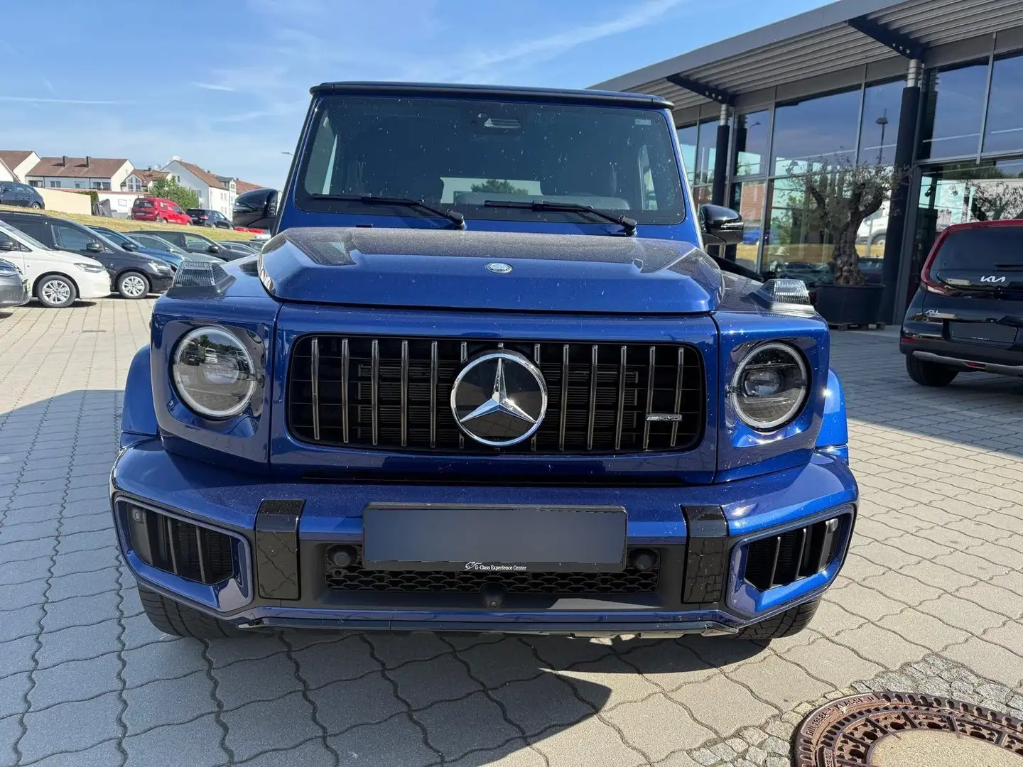 Mercedes-Benz G 63 AMG 4-Matic - Petrol - Automatic - 605 hp - 1