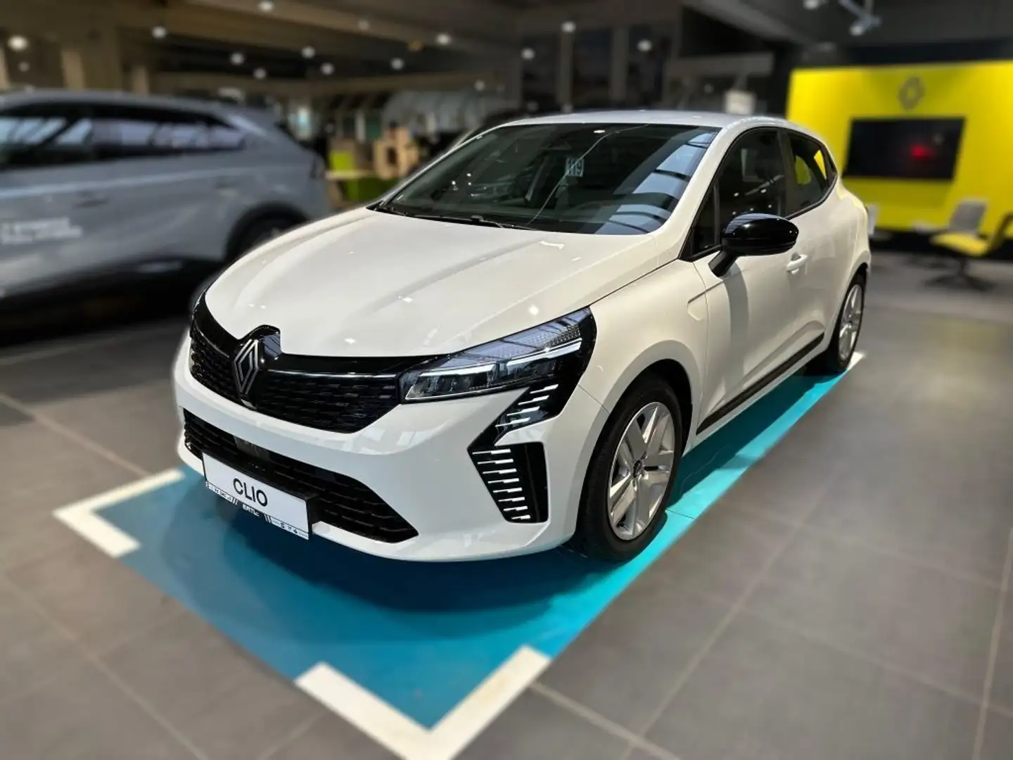 Renault Clio Evolution Full Hybrid 145 PS Blanc - 1