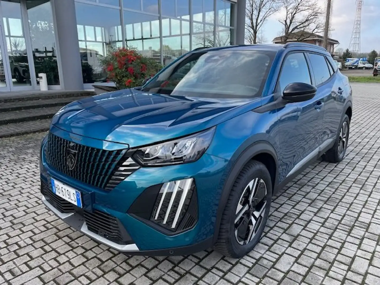 Peugeot 2008 1.2 hybrid Allure 145cv e-dcs6 PREZZO VERO Azul - 1