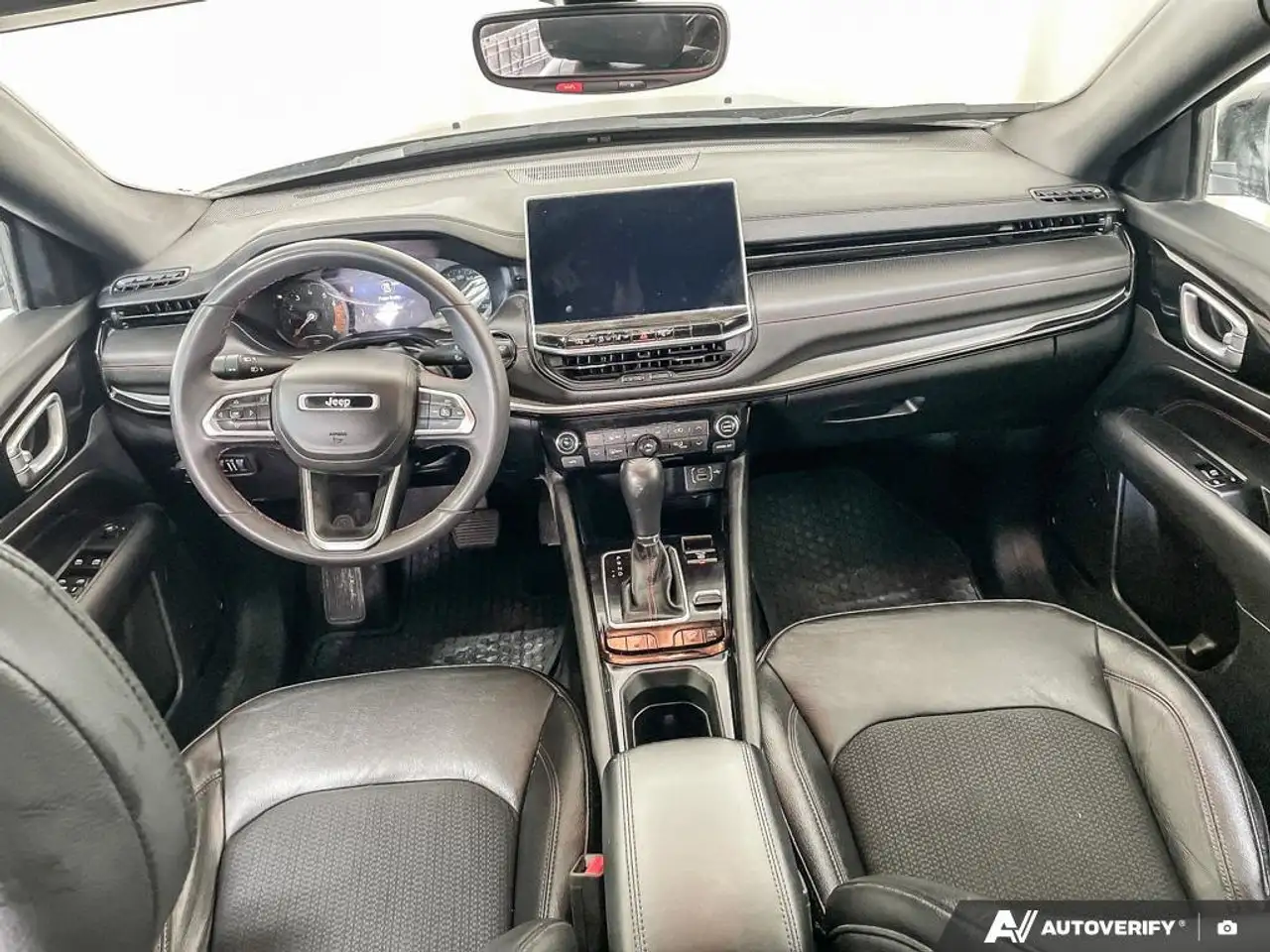 Jeep Compass снимка Jeep Compass