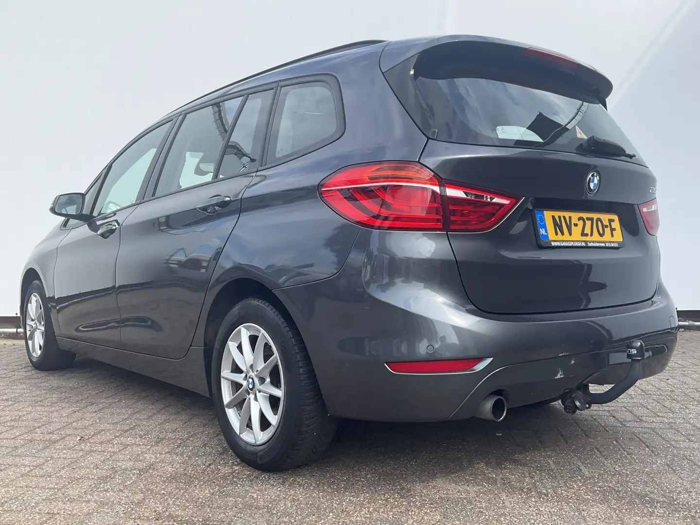 BMW 2-serie Gran Tourer 7-Pers Executive Trekhhaak Nav Grijs - 2