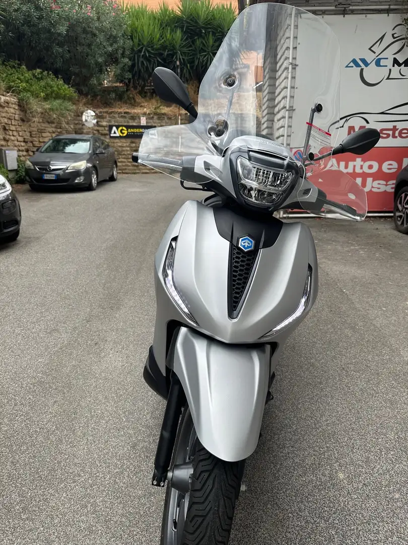 Piaggio Beverly 300 S 10/2021 KM.6468 Argent - 2