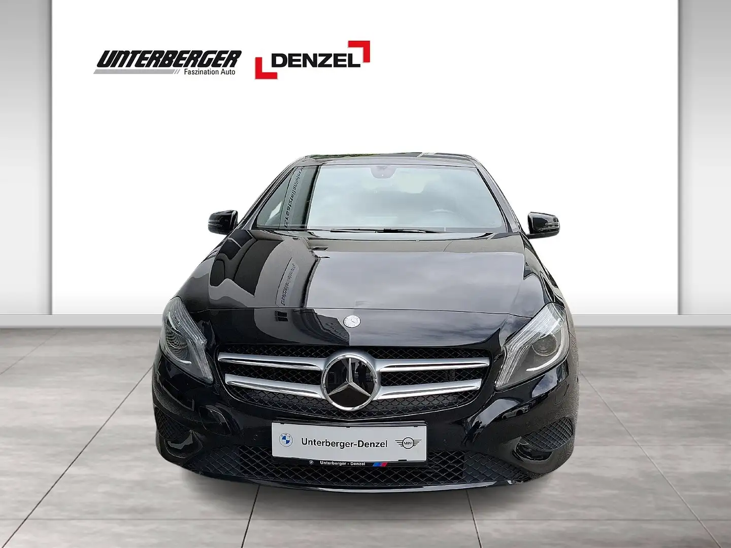 Mercedes-Benz A 180 BlueEfficiency Urban Klima PDC Nero - 2