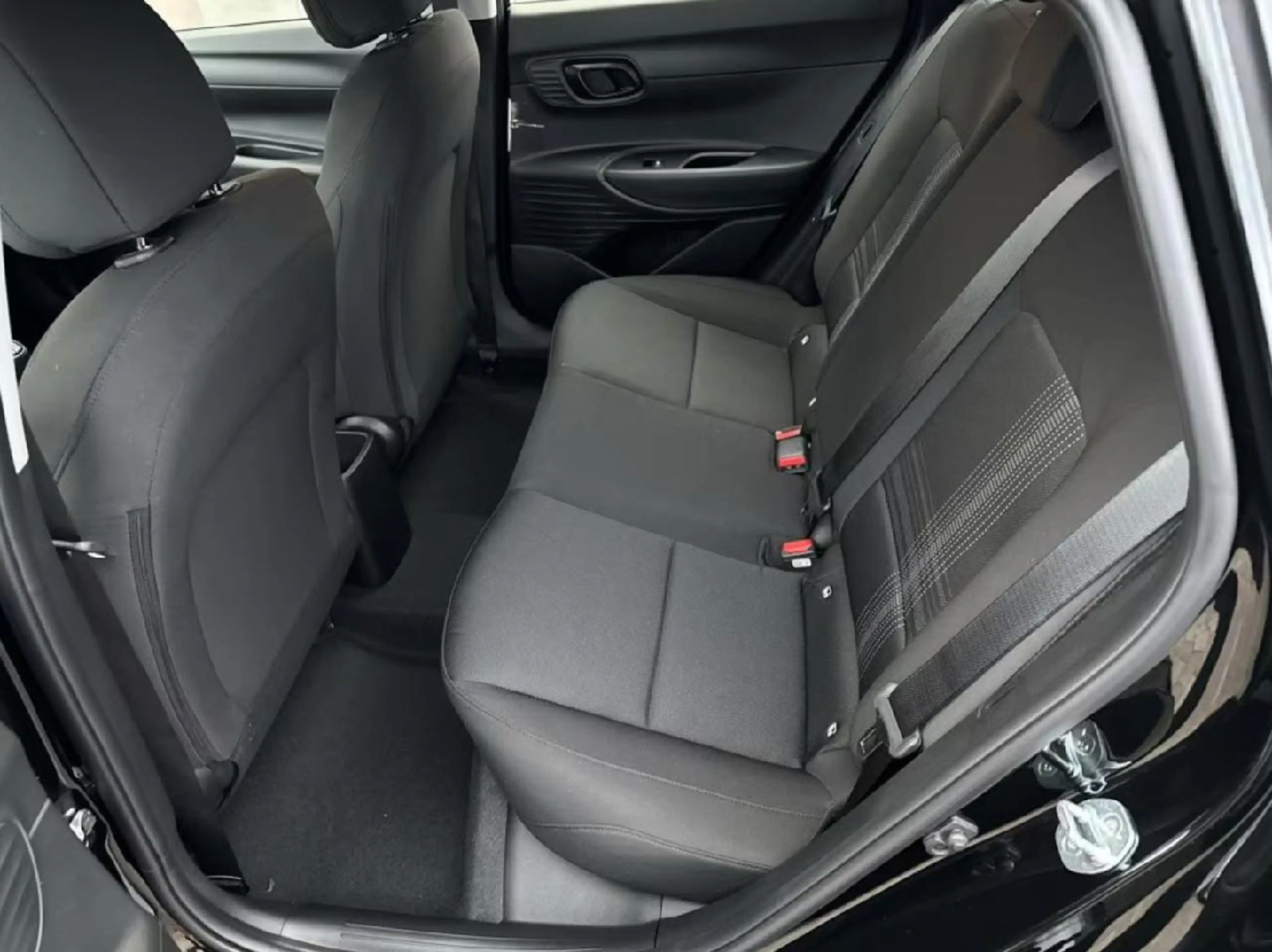 Hyundai BAYON Select 2WD,KLIMA,NAVI,RFK,MFL — photo 13