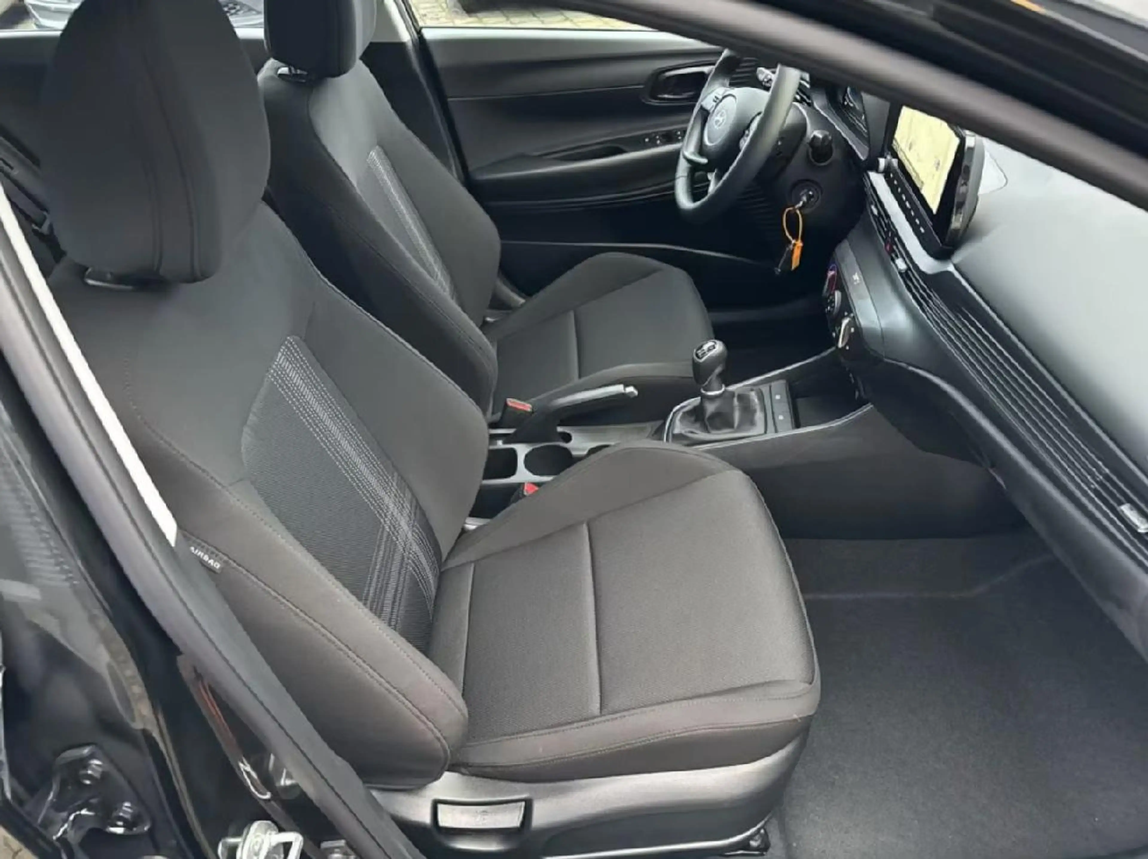 Hyundai BAYON Select 2WD,KLIMA,NAVI,RFK,MFL — photo 10