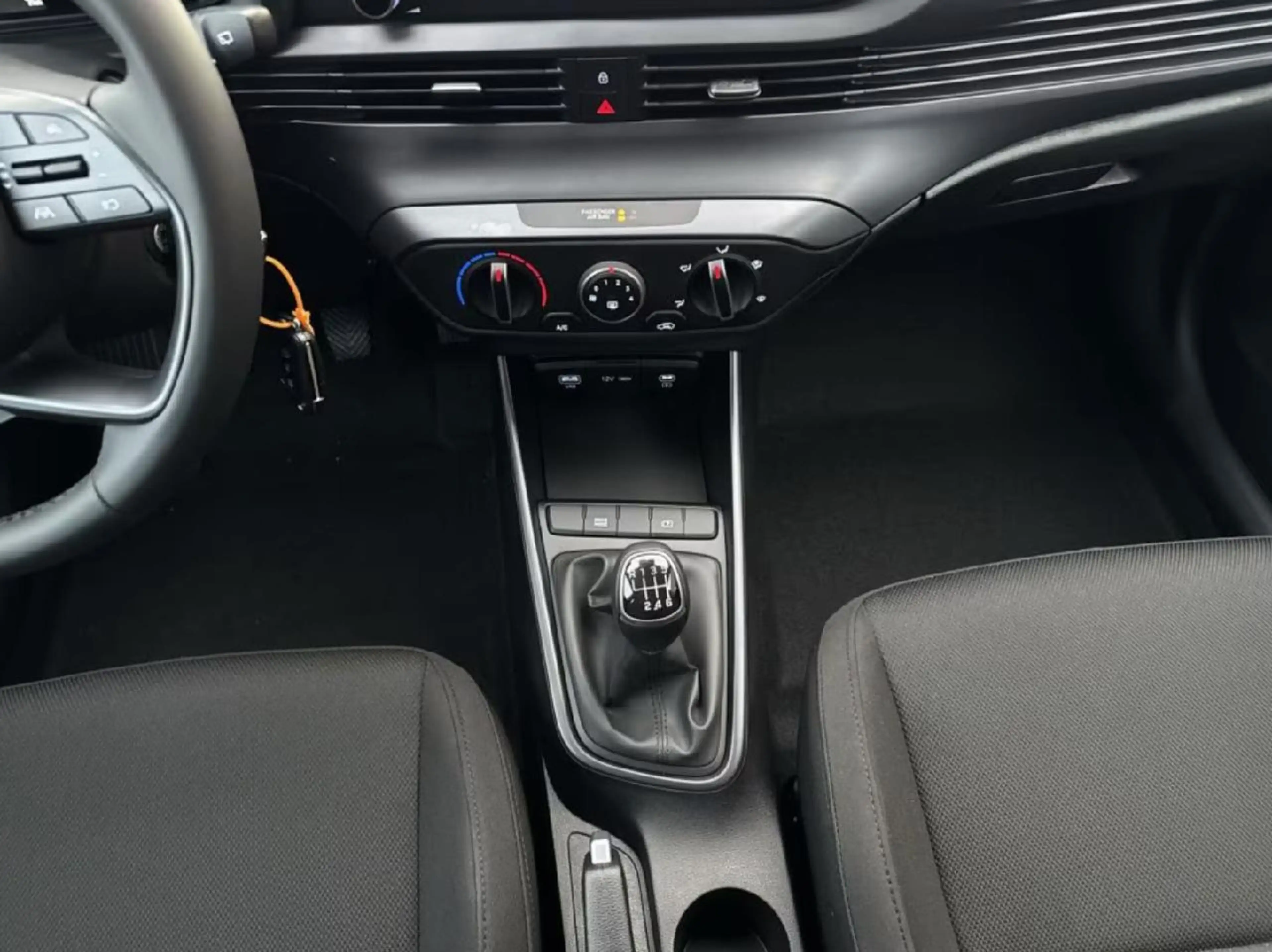 Hyundai BAYON Select 2WD,KLIMA,NAVI,RFK,MFL — photo 9