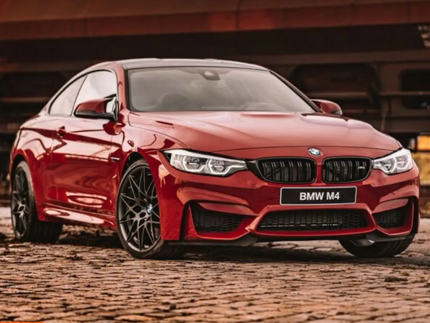 BMW M4 Heritage, 1.Hand, 3078 km, Garantie,Voll,Inzahlung Червоний - 1