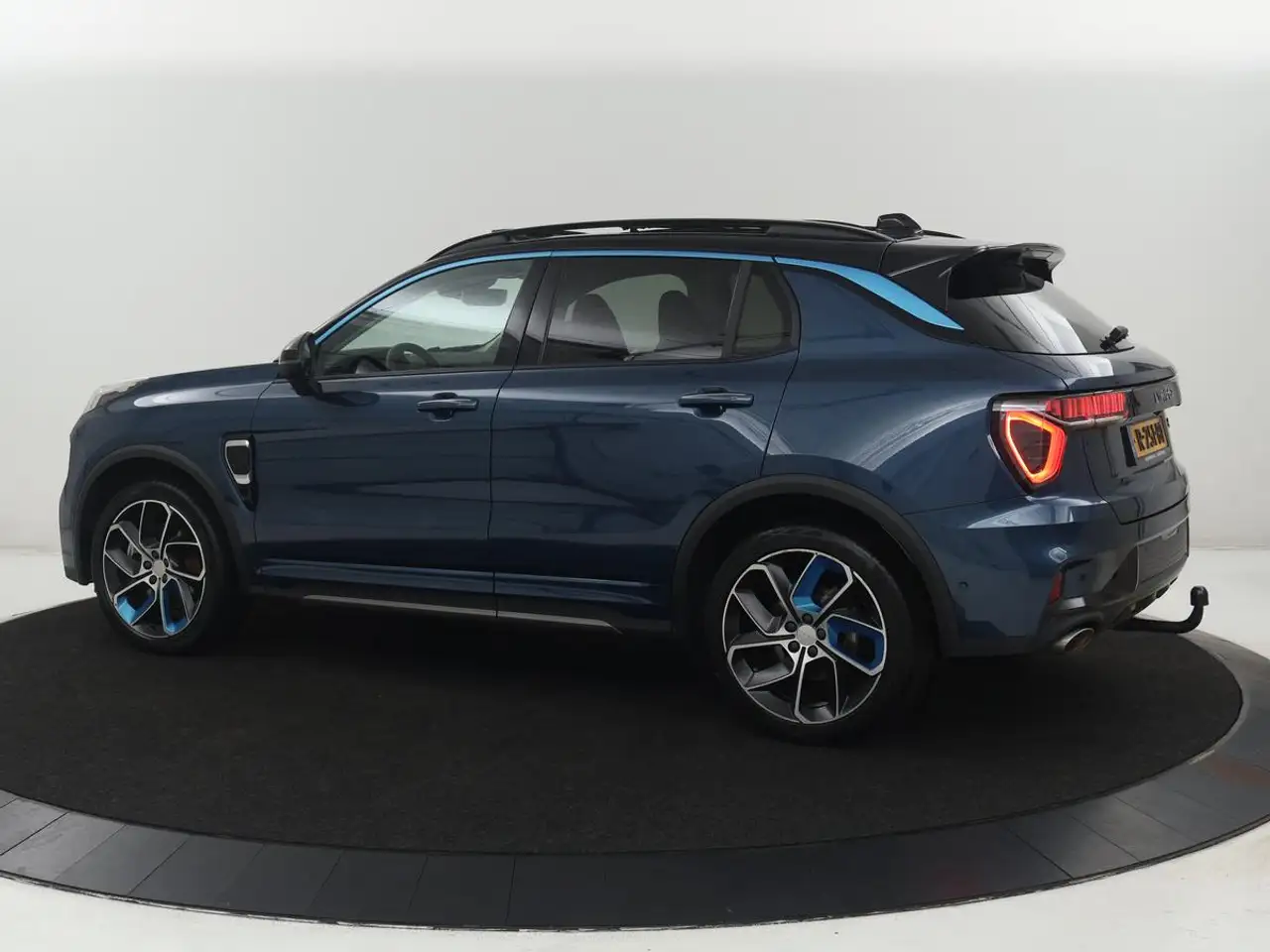Lynk & Co 01 2022