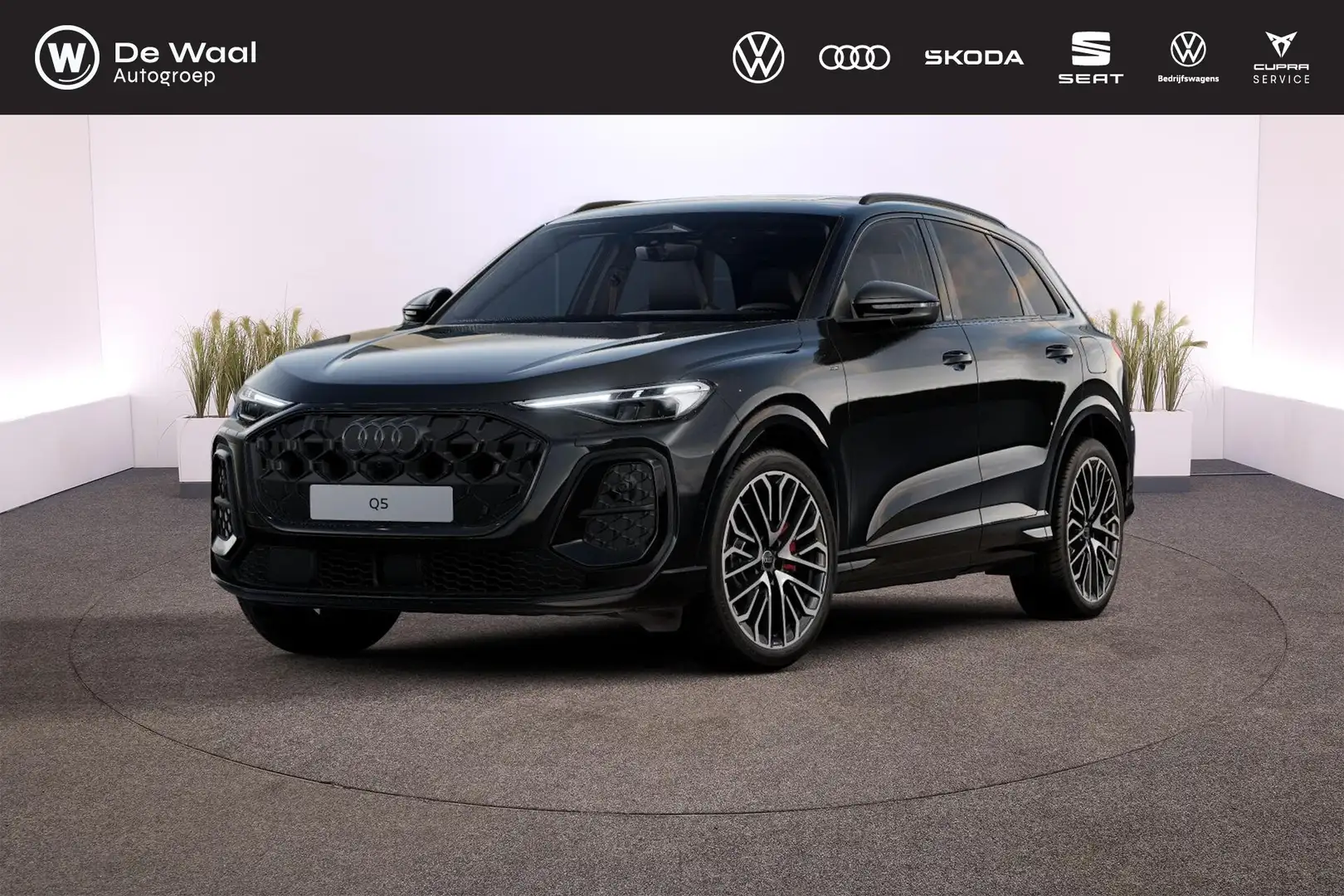 Audi Q5 S edition Competition 2.0 TFSI e S tronic Zwart - 1