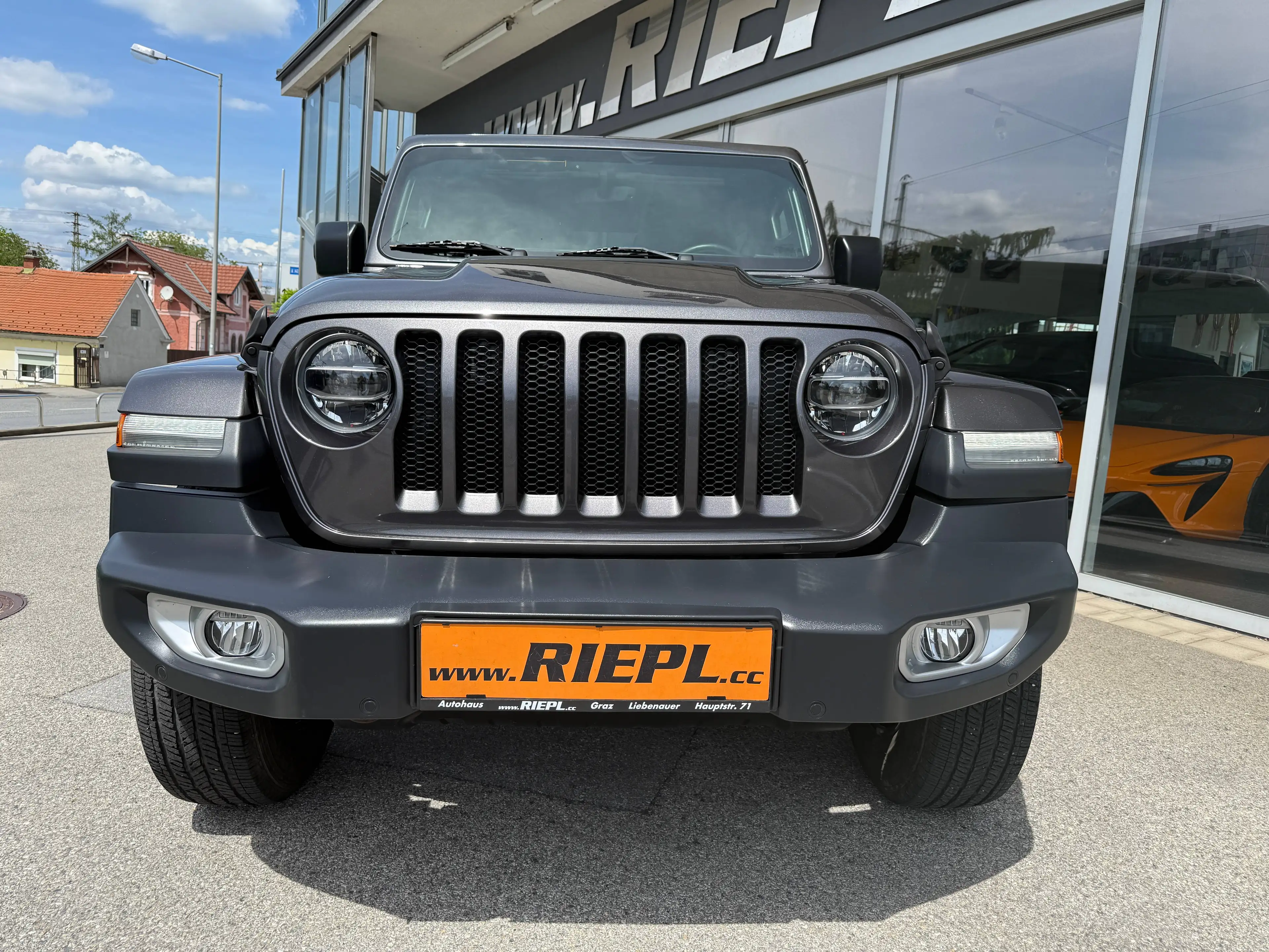 Jeep Wrangler Sahara NUR 67.000 KM Leder Led Navi Technologiepaket Hardtop — photo 6