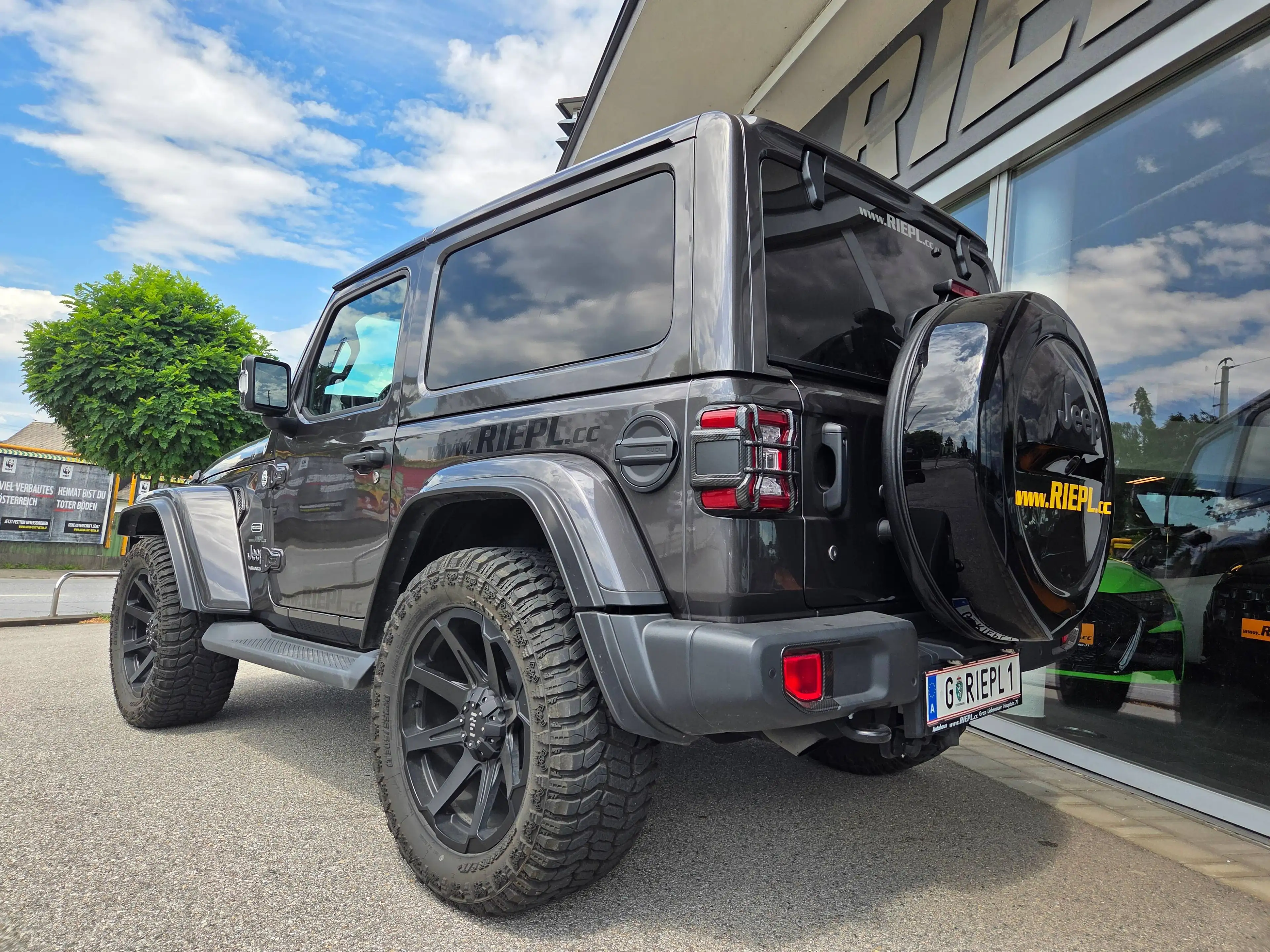 Jeep Wrangler Sahara NUR 67.000 KM Leder Led Navi Technologiepaket Hardtop — photo 2
