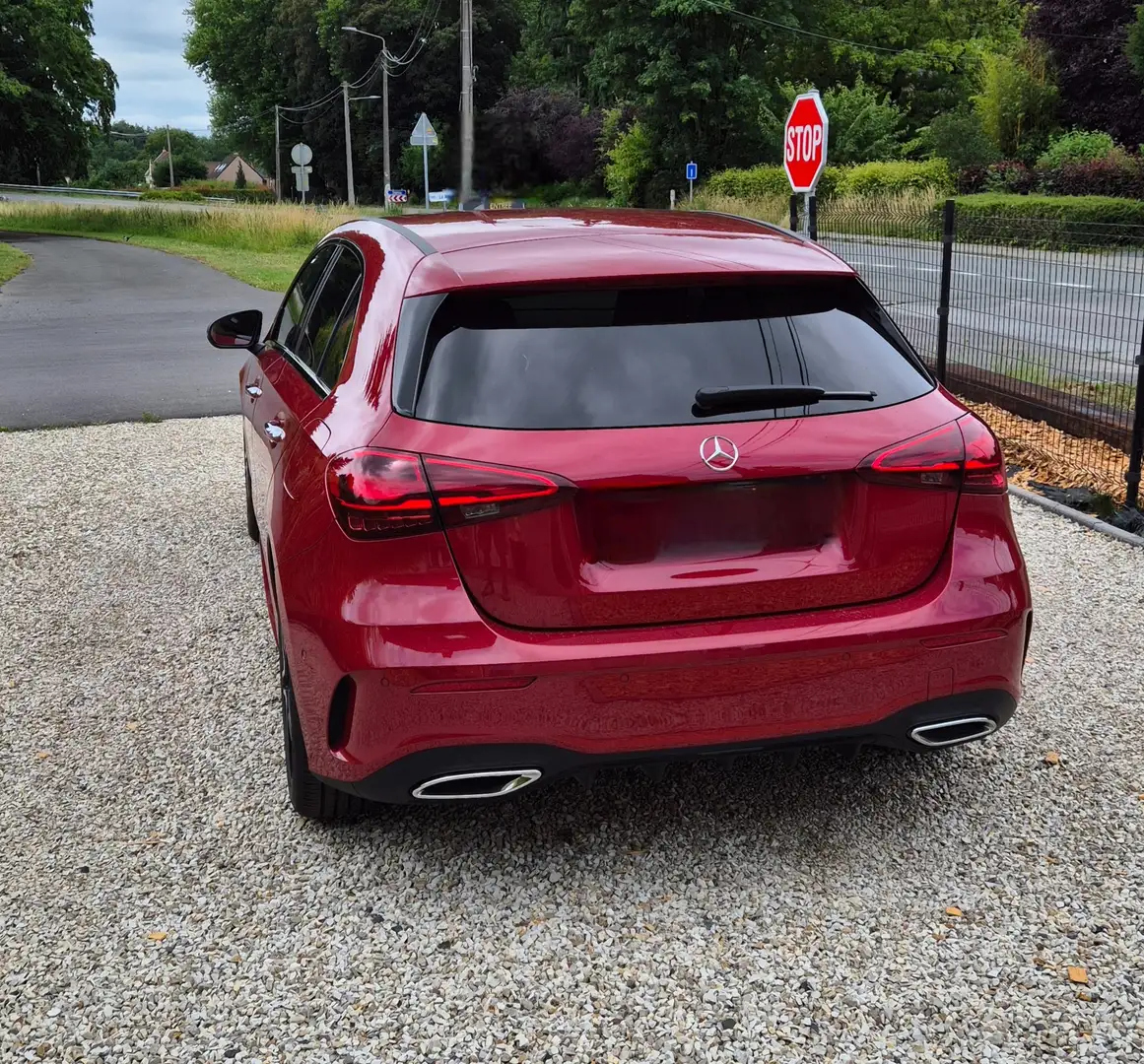Mercedes-Benz A 180 Classe A 180 7G-DCT AMG Line Rouge - 2