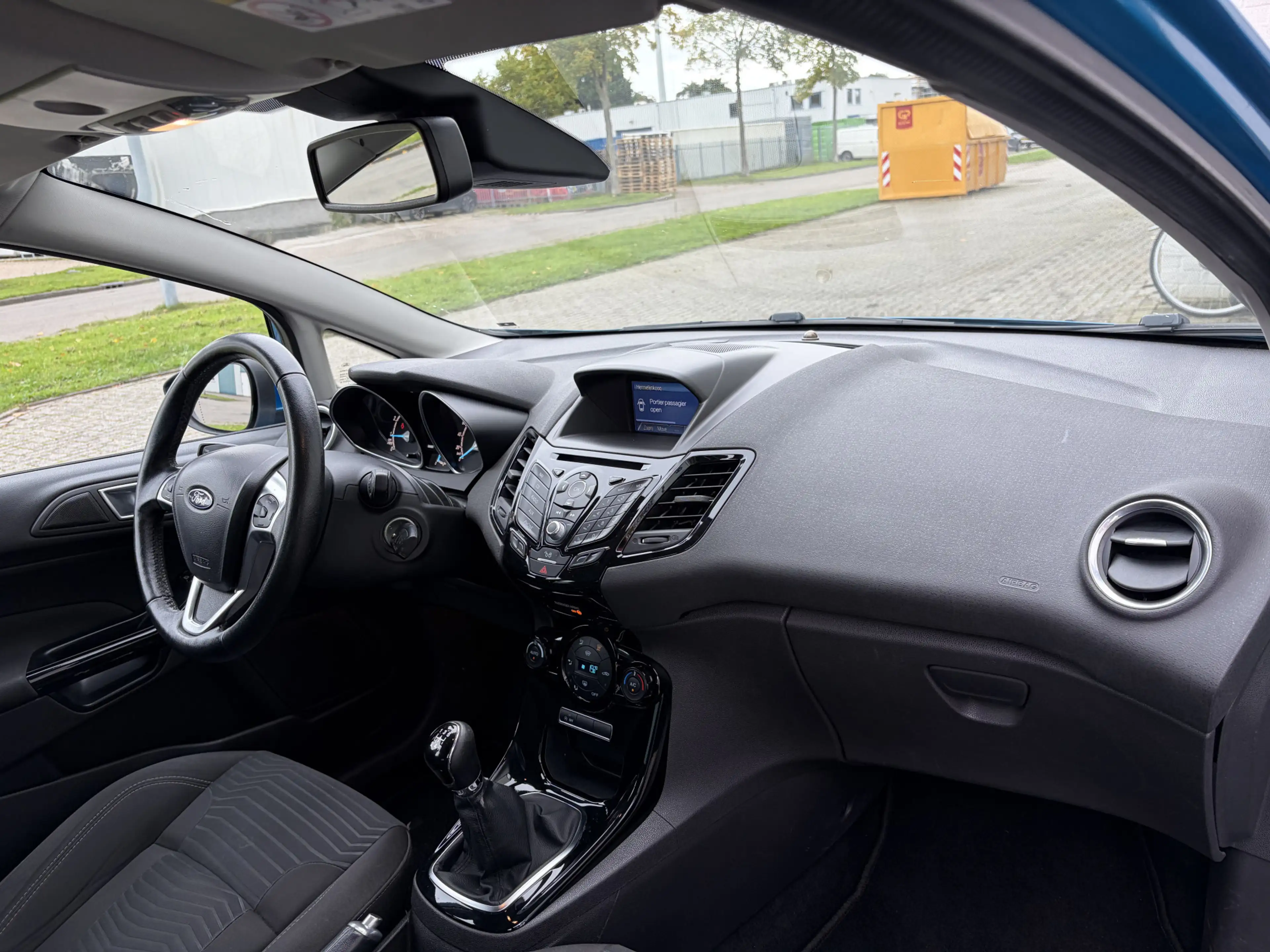 Ford Fiesta 1.0i EcoBoost Titanium 5-Deurs 101 PK. Distributie — photo 16
