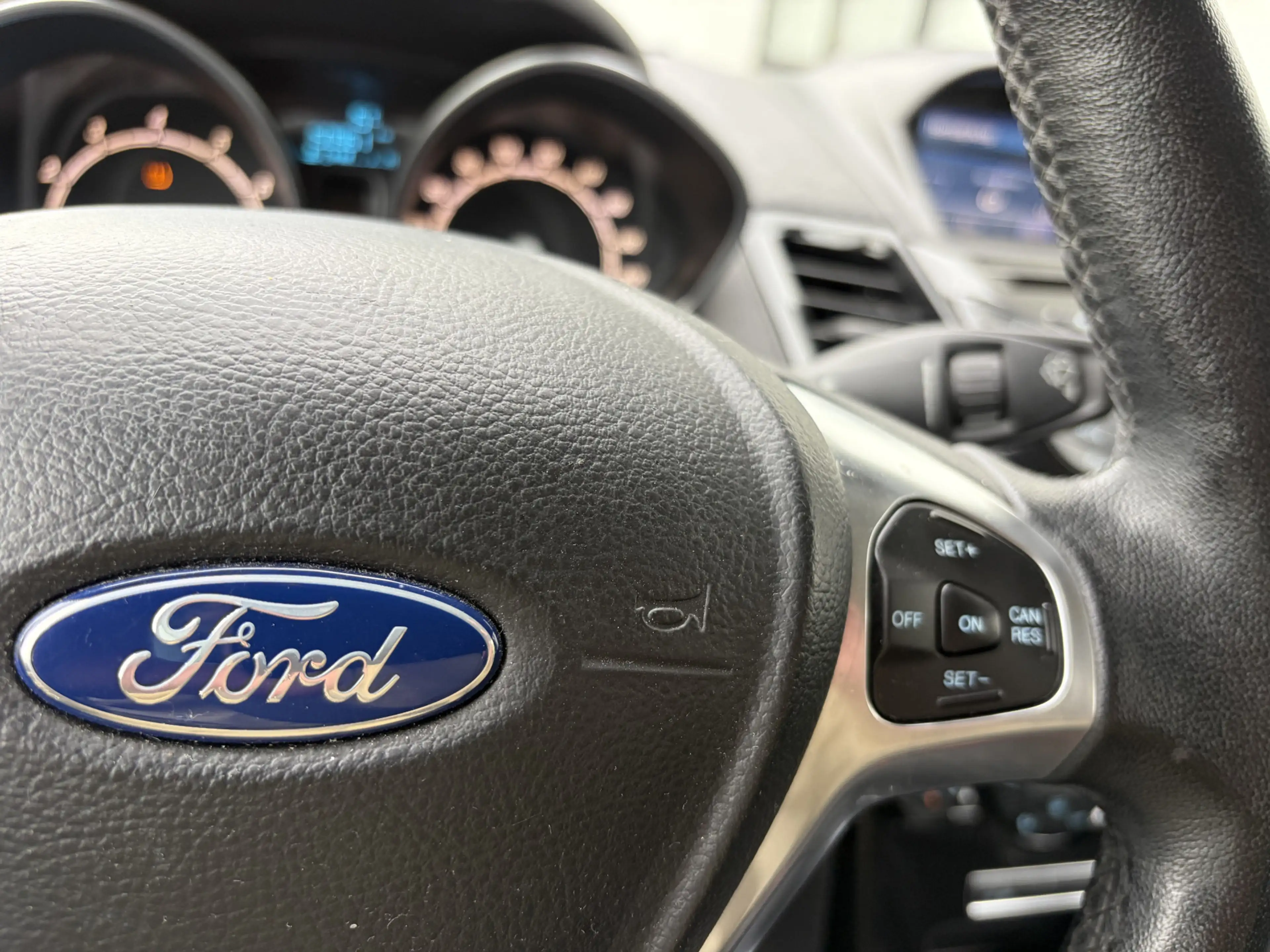 Ford Fiesta 1.0i EcoBoost Titanium 5-Deurs 101 PK. Distributie — photo 20
