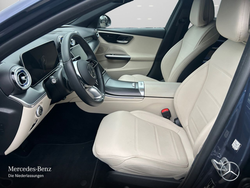 Mercedes-Benz C 220 d T 4M AVANTG+PANO+360+AHK+TOTW+KEYLESS+9G — photo 11