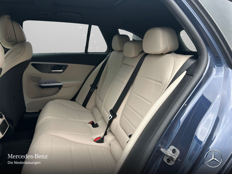 Mercedes-Benz C 220 d T 4M AVANTG+PANO+360+AHK+TOTW+KEYLESS+9G — photo 12