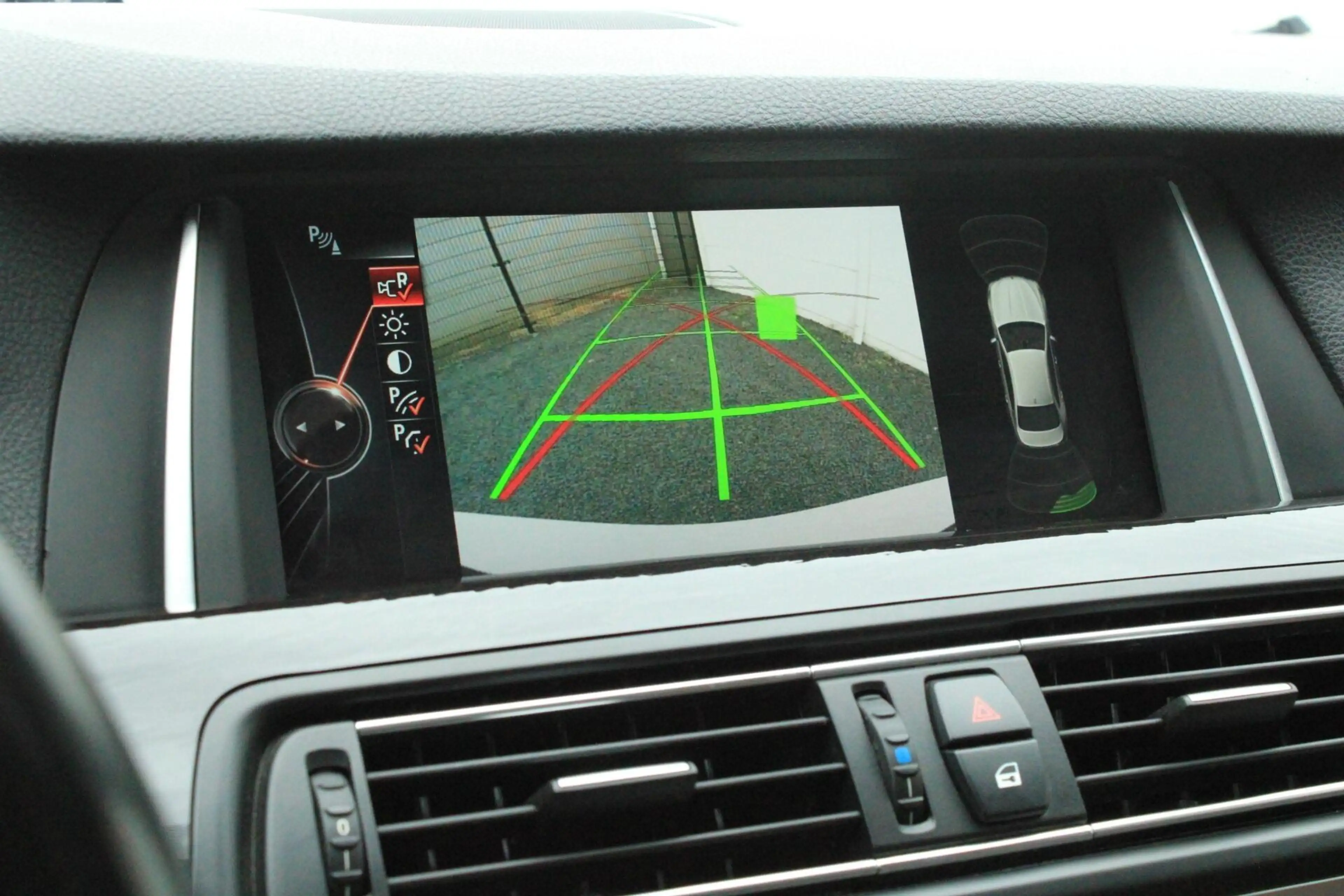 BMW 528 5-serie 528i Softclose HUD Pano Memory Keyless Sch — photo 36