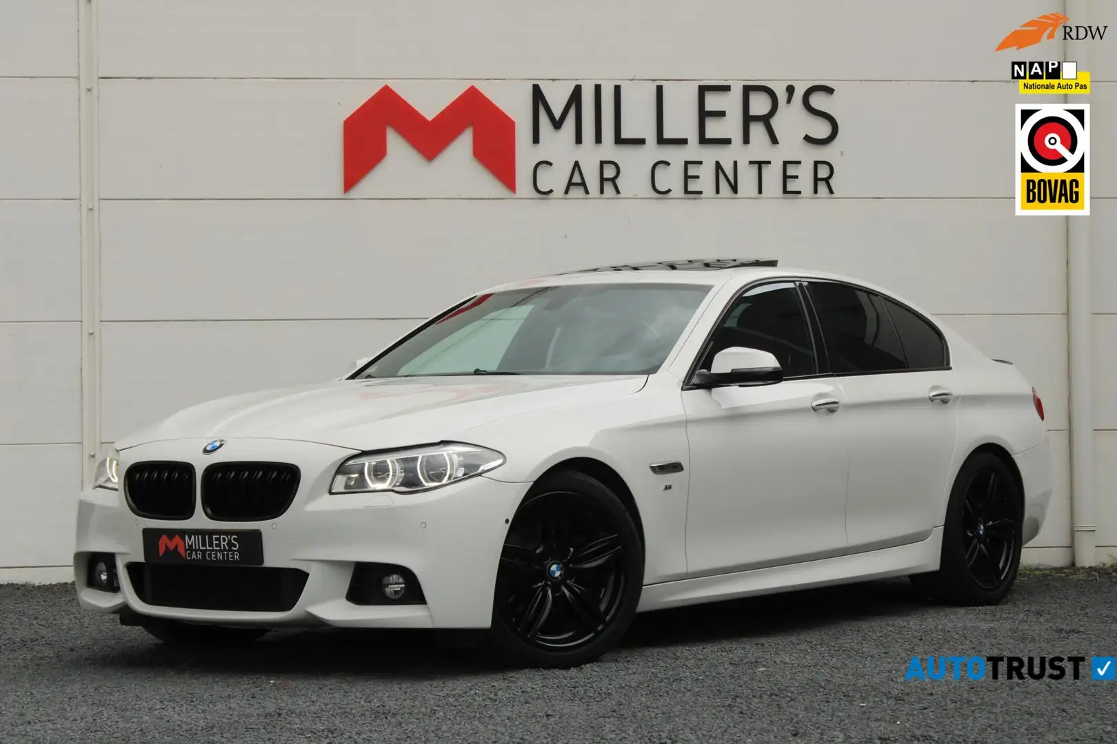 BMW 528 5-serie 528i Softclose HUD Pano Memory Keyless Sch Weiß - 1
