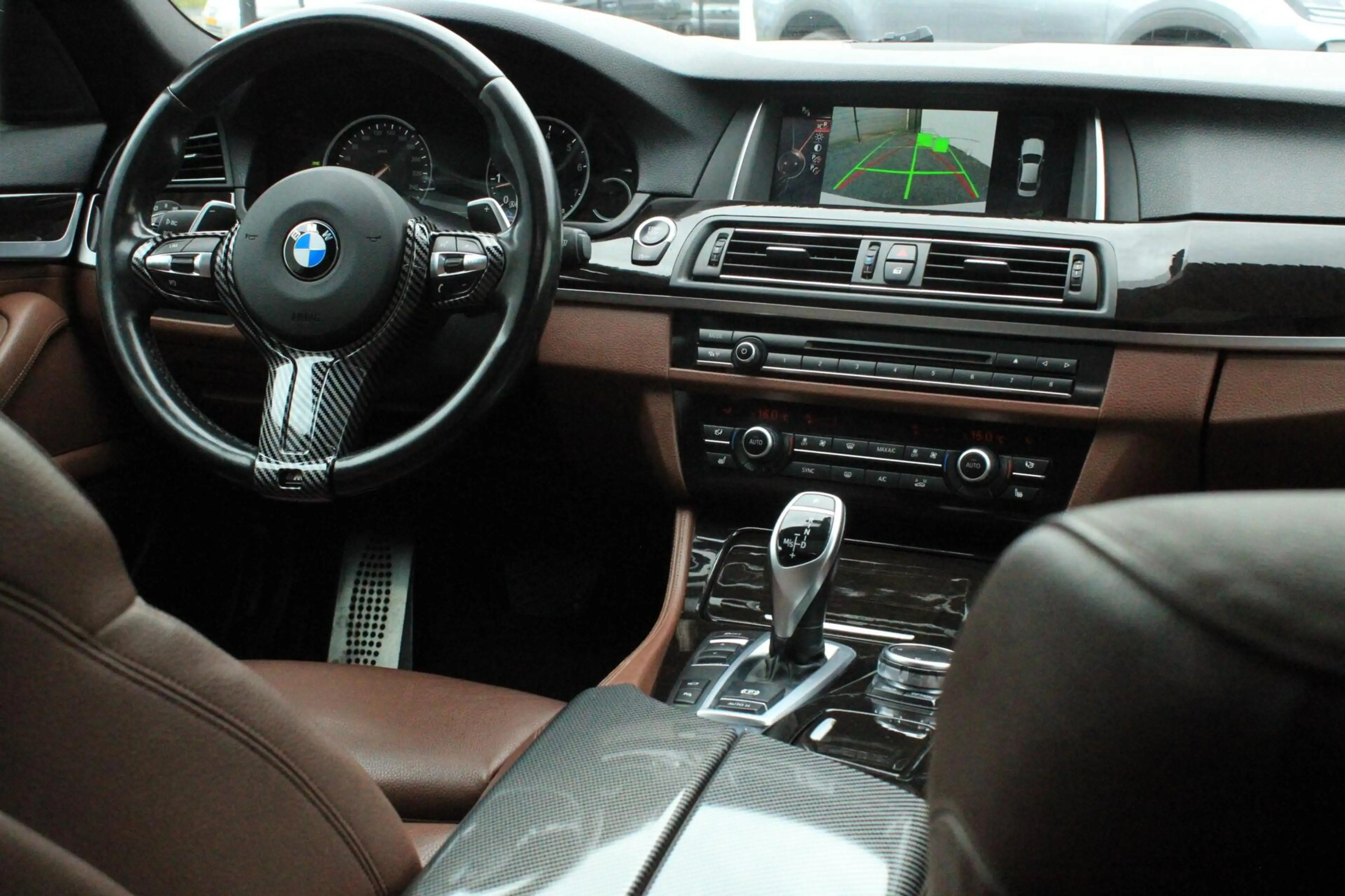 BMW 528 5-serie 528i Softclose HUD Pano Memory Keyless Sch — photo 27