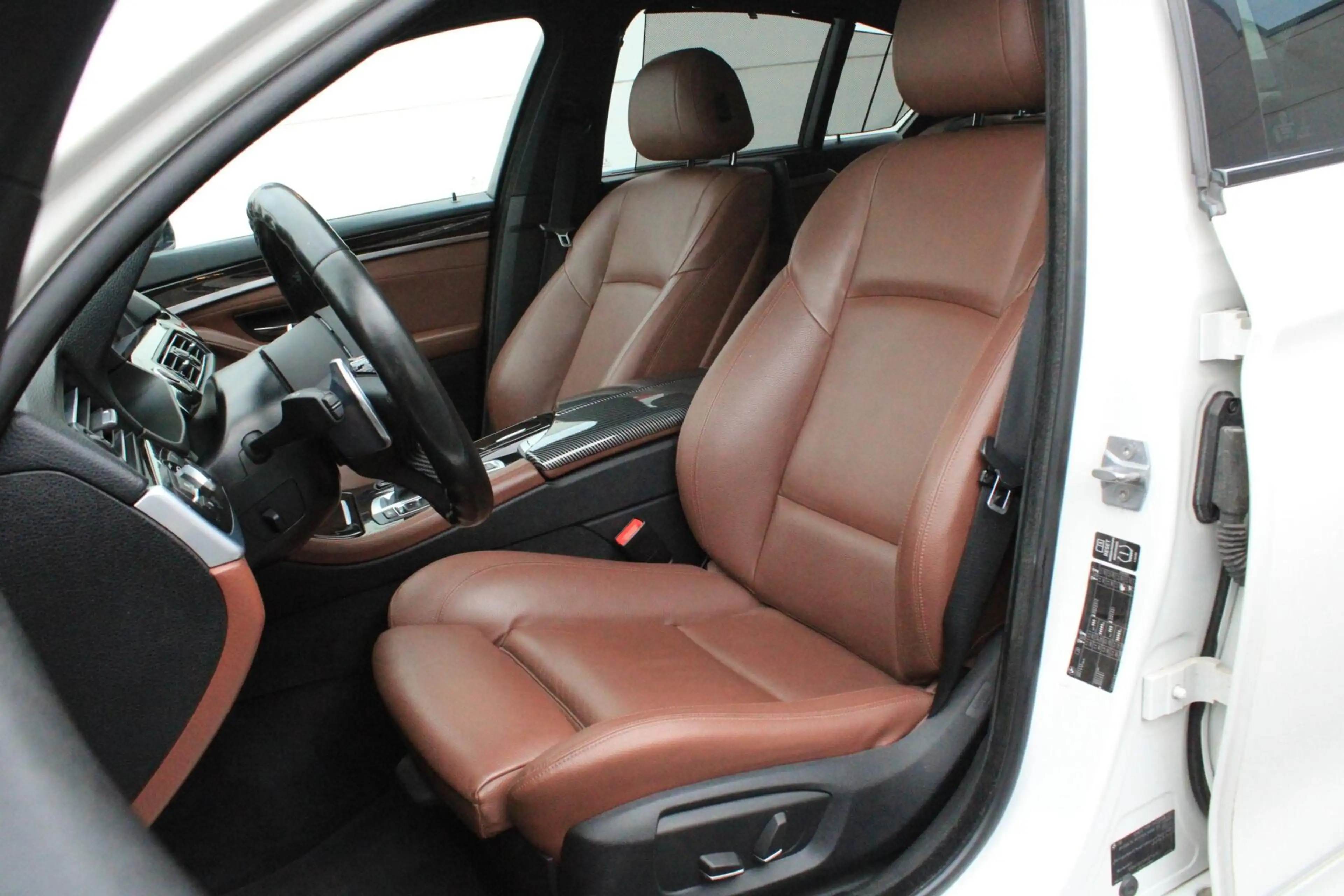 BMW 528 5-serie 528i Softclose HUD Pano Memory Keyless Sch — photo 19