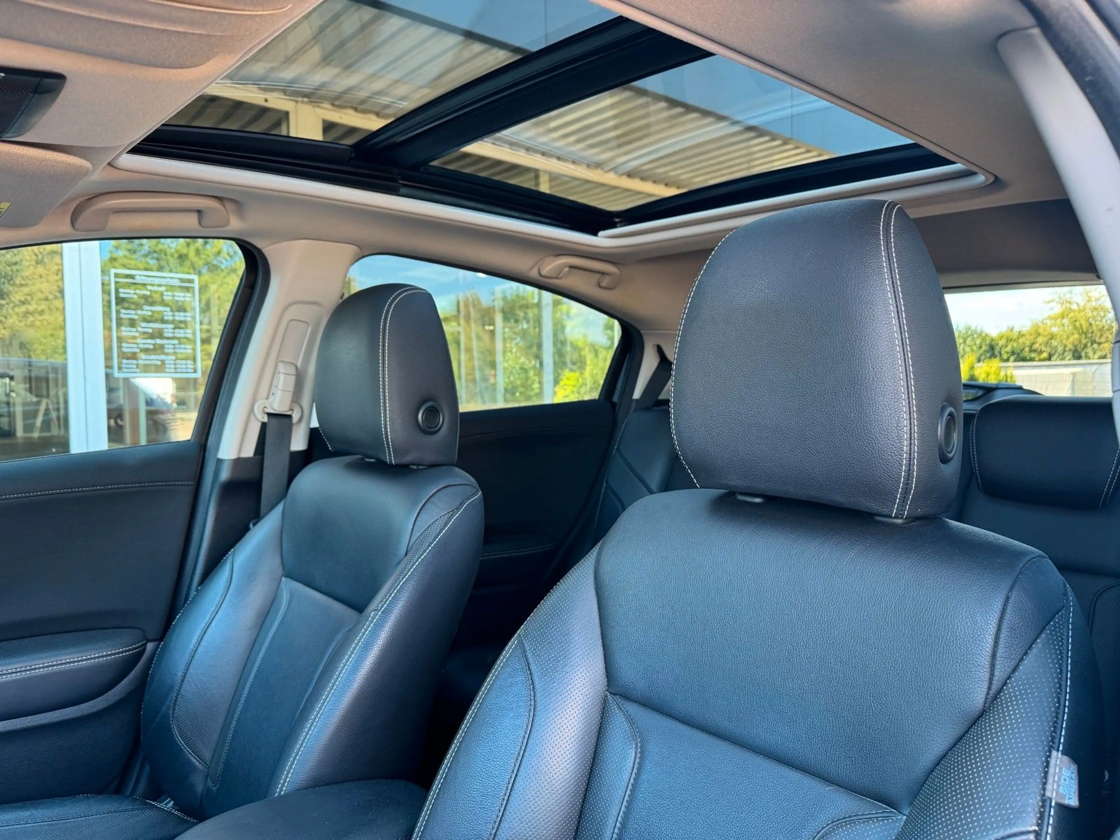 Honda HR-V 1.5 Executive CVT Automatik Leder / 8fach — photo 11