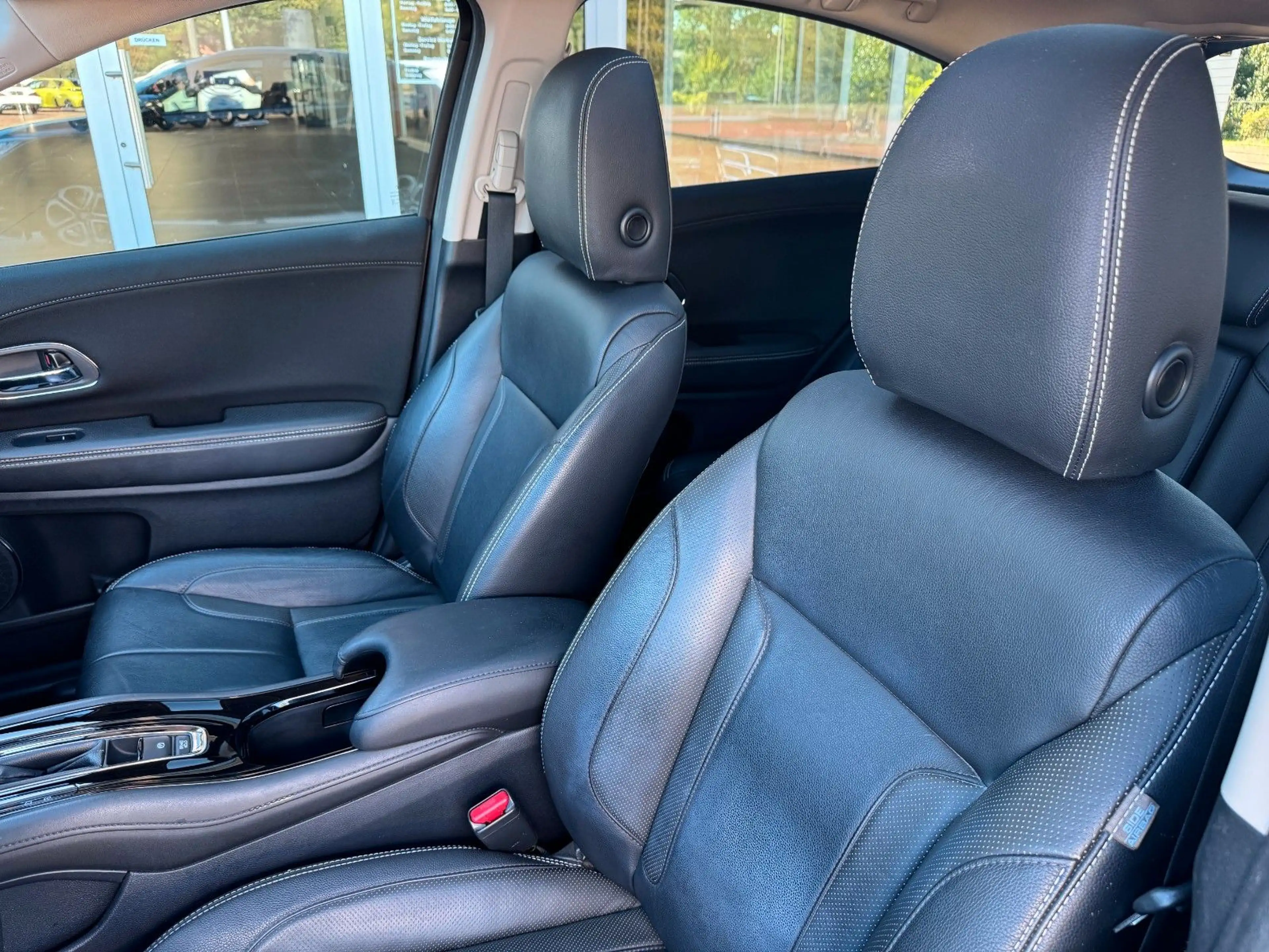 Honda HR-V 1.5 Executive CVT Automatik Leder / 8fach — photo 12