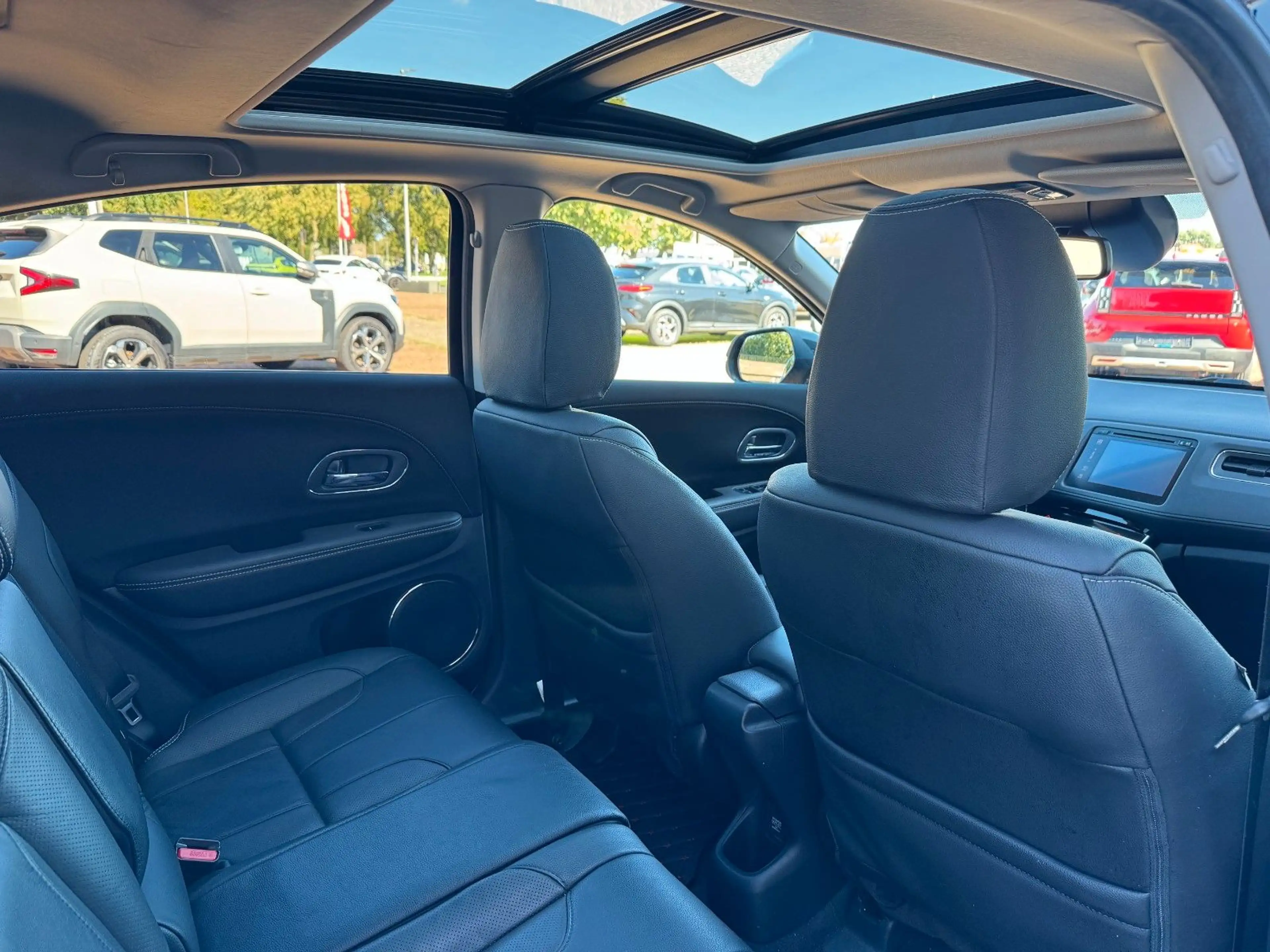 Honda HR-V 1.5 Executive CVT Automatik Leder / 8fach — photo 14