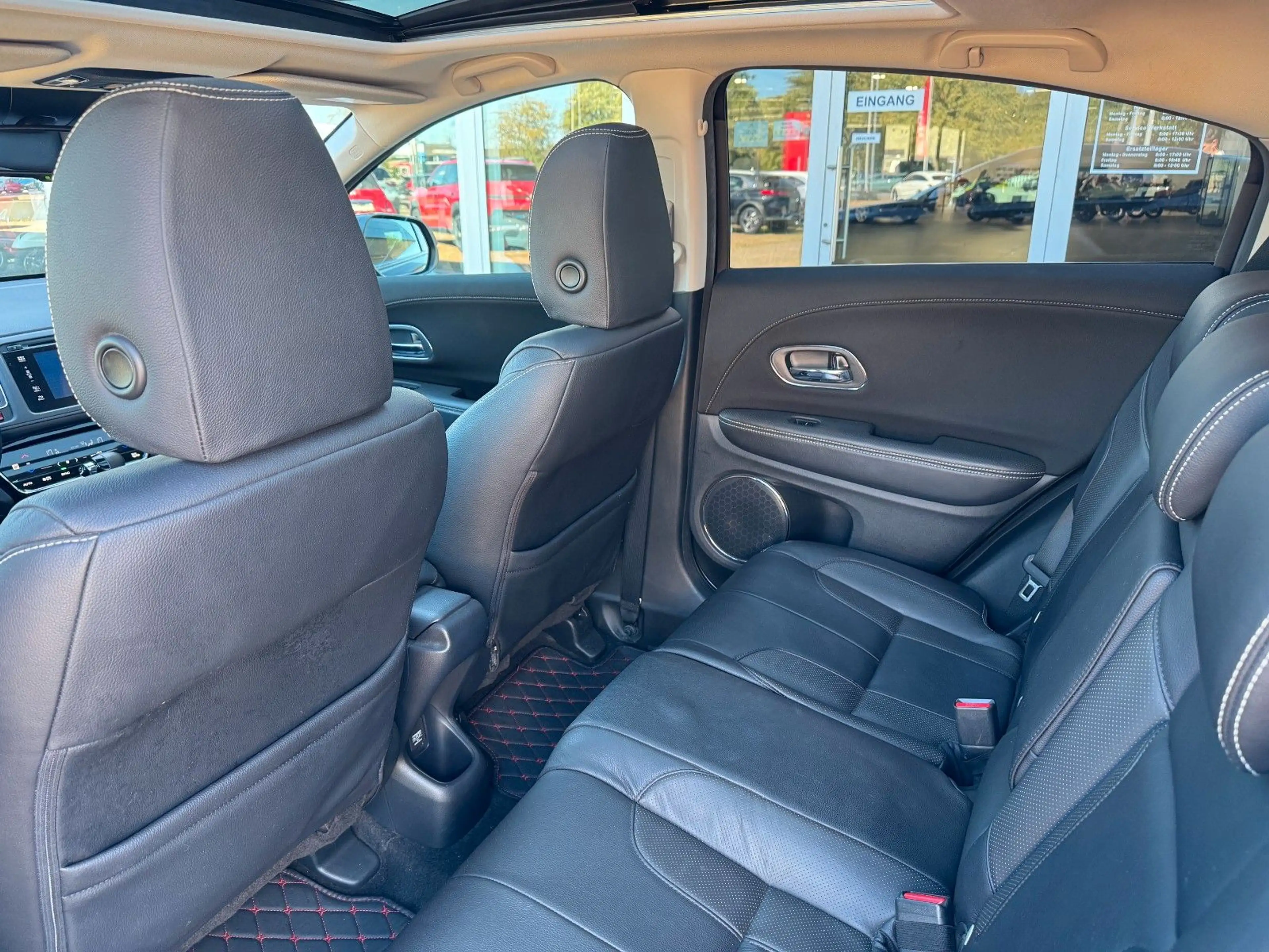 Honda HR-V 1.5 Executive CVT Automatik Leder / 8fach — photo 13