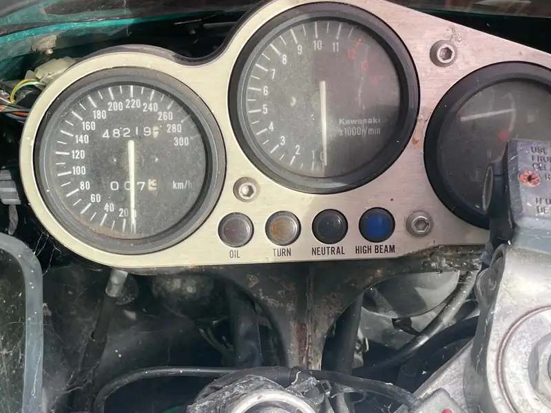 Kawasaki Ninja ZX-9R - foto 4