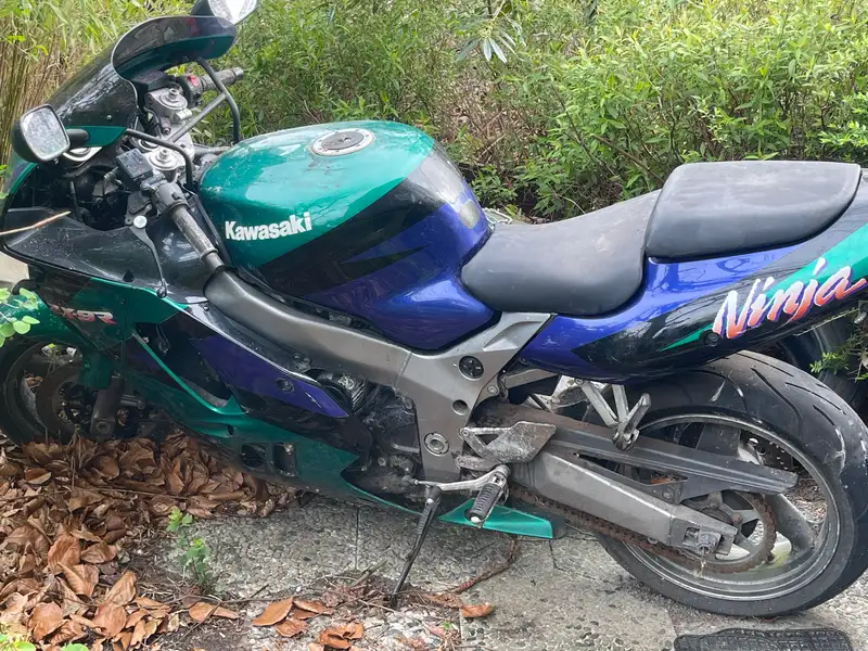 Kawasaki Ninja ZX-9R