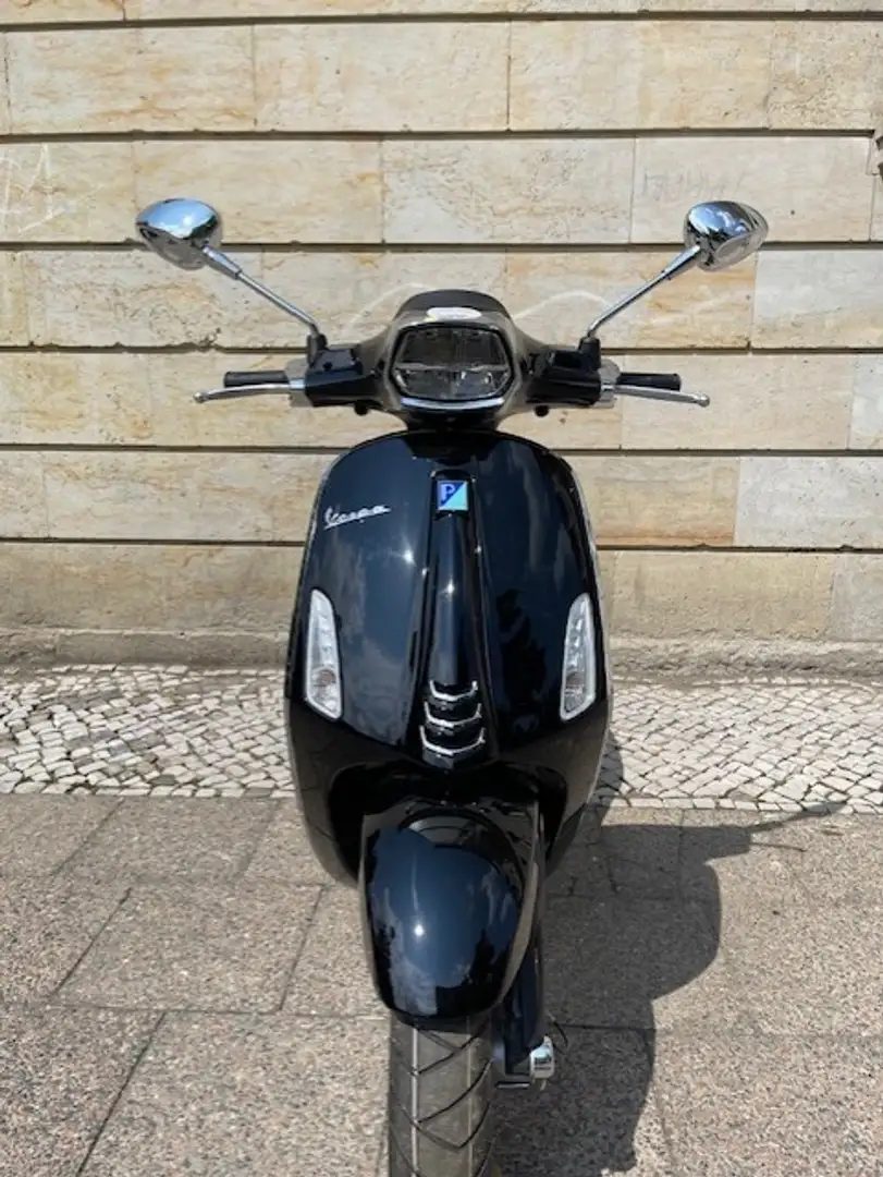 Vespa Sprint 125 ABS Černá - 1