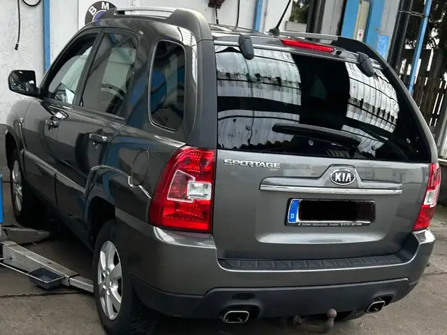 Kia Sportage 2.0 EX 2WD TÜV Neu Febr.2028!