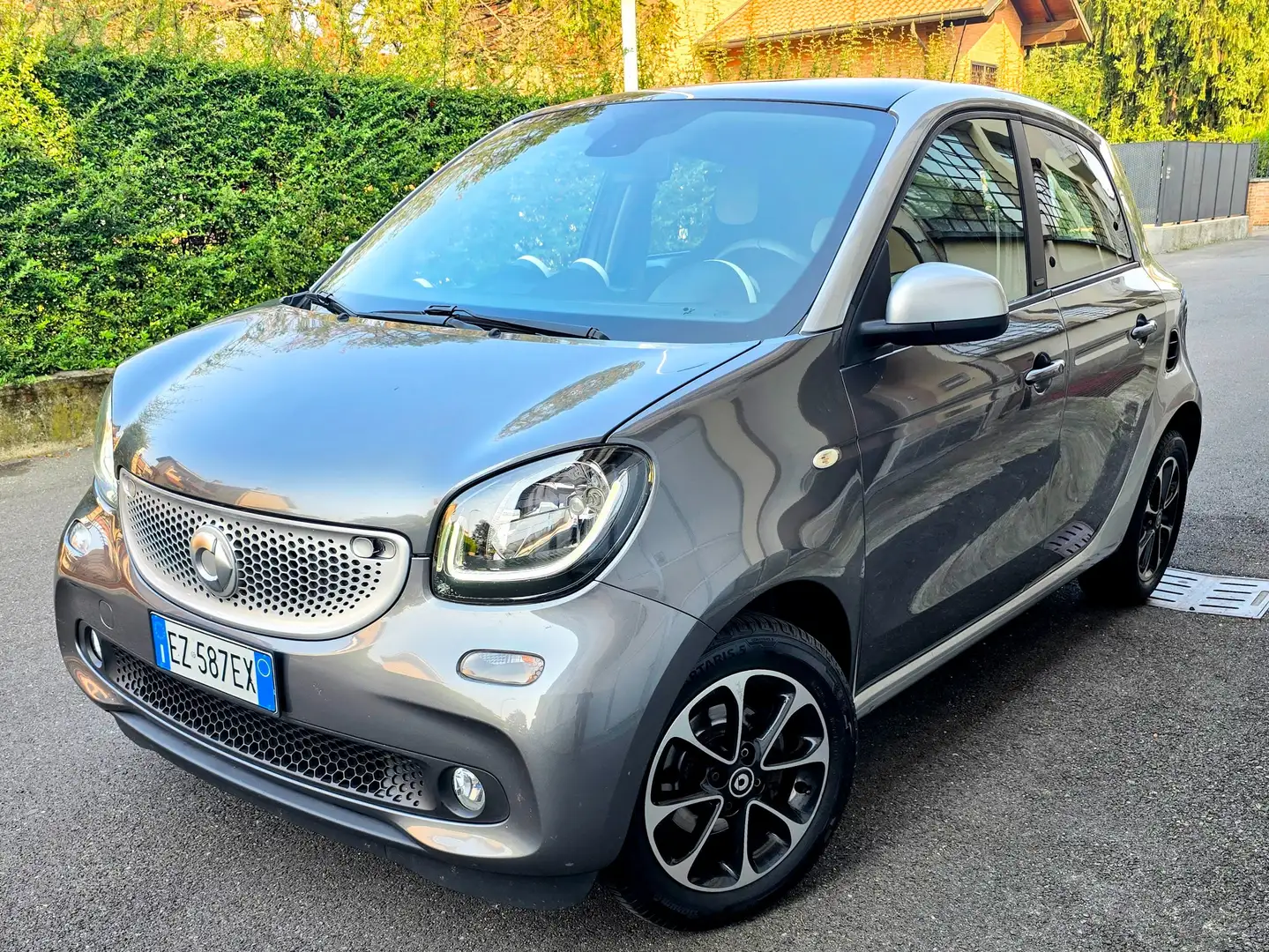 smart forFour Forfour II 1.0 Prime 71cv Grau - 1